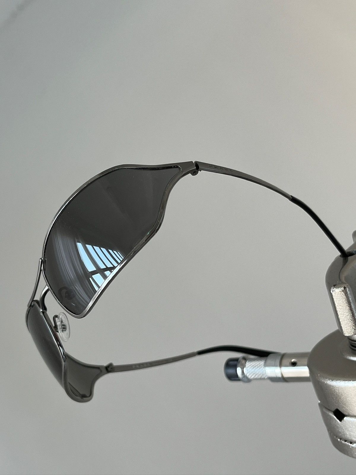 Prada PRADA 2004 Sunglasses Rimless Sport Metal Frame Shield R Size ONE SIZE - 4 Thumbnail