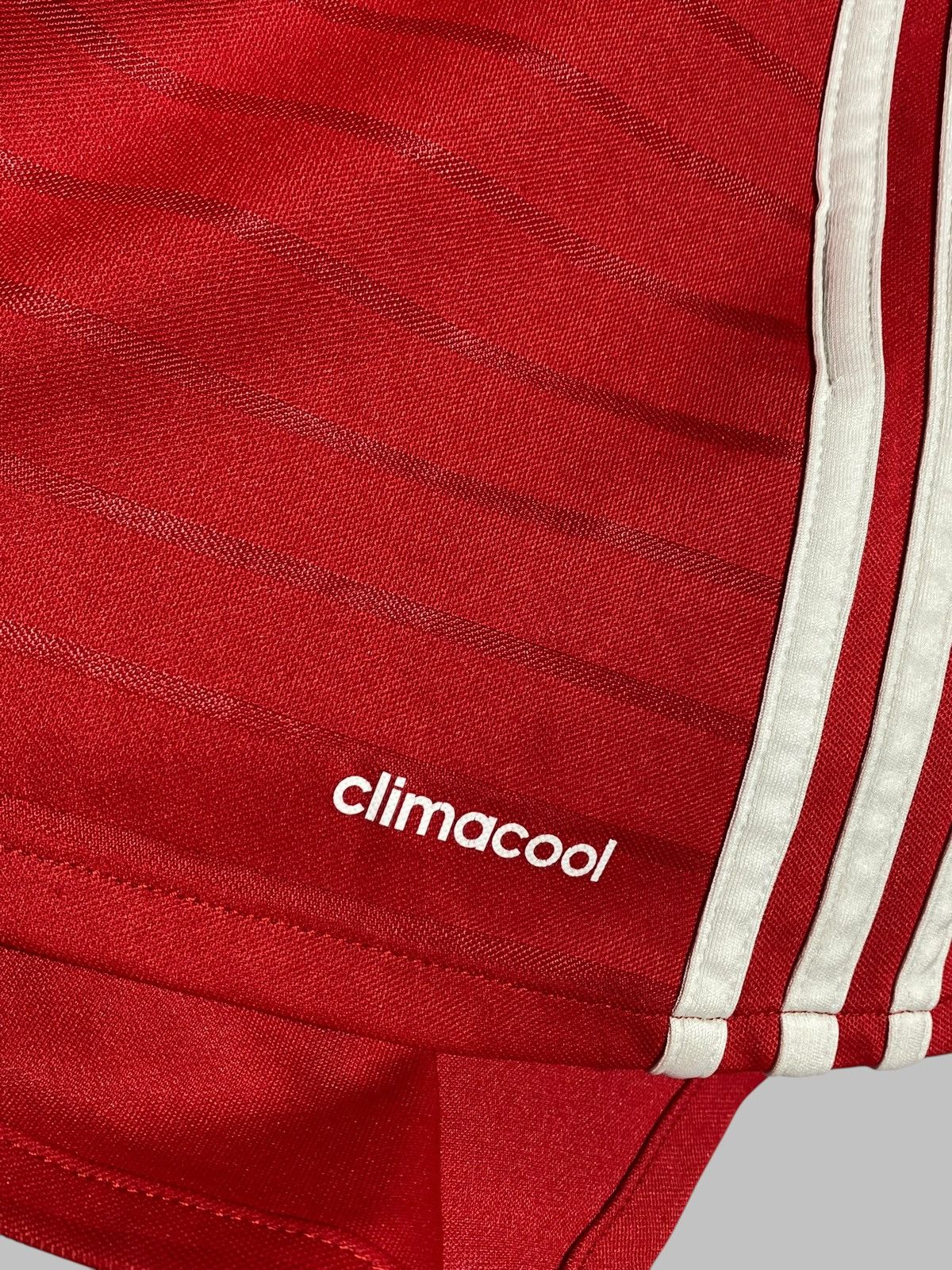 Adidas #5 Hummels Bayern München 2016/17 Adidas Football Shirt Size US M / EU 48-50 / 2 - 13 Thumbnail
