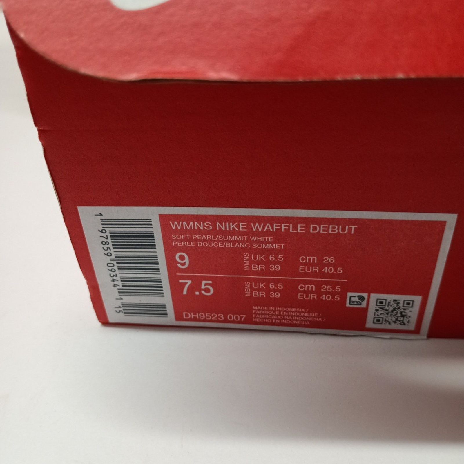 Nike Nike Waffle Debut Women's Size 9 Soft Pearl White Blue Size US 9 / IT 39 - 8 Thumbnail