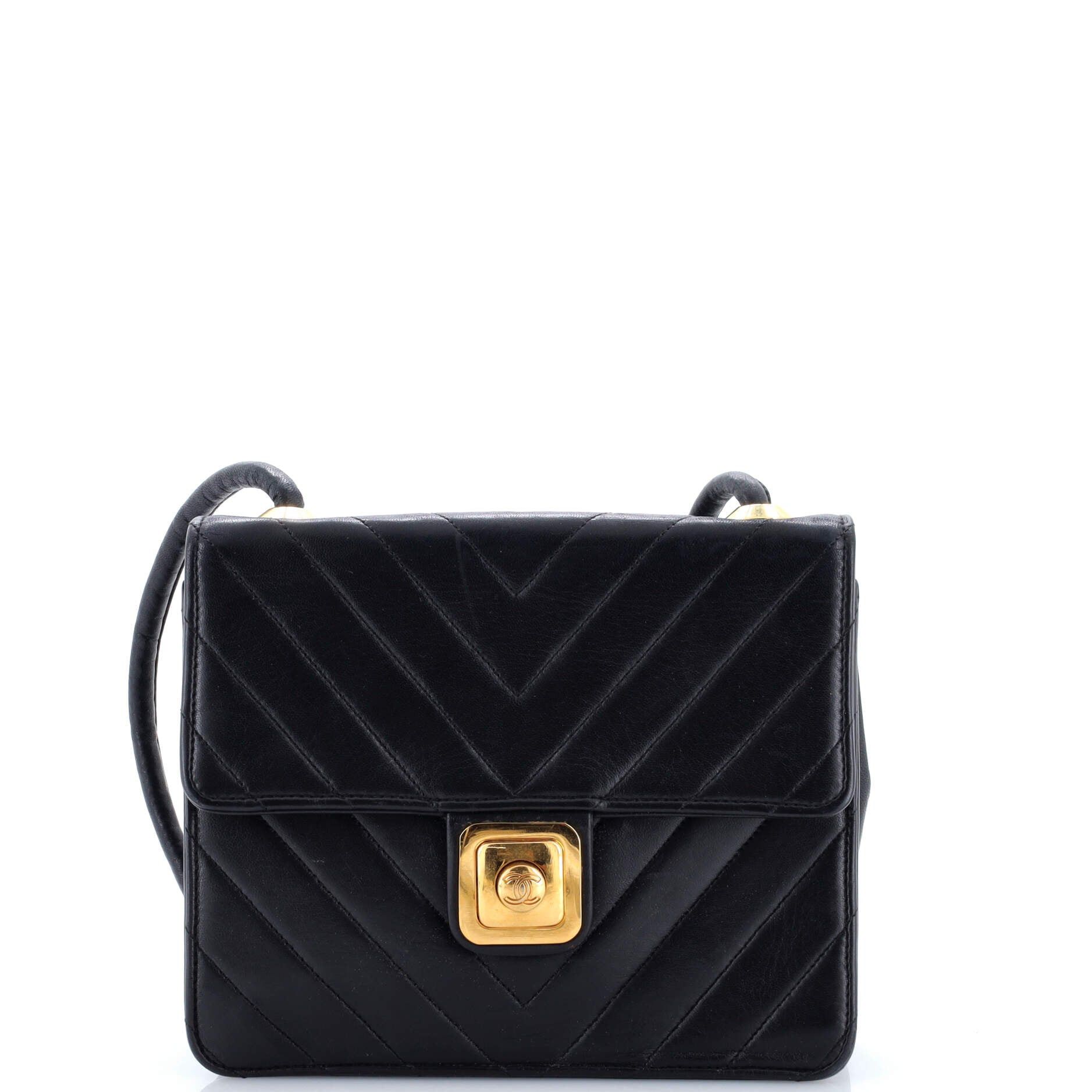 Chanel Vintage Push Lock Flap Bag Size ONE SIZE - 1 Thumbnail