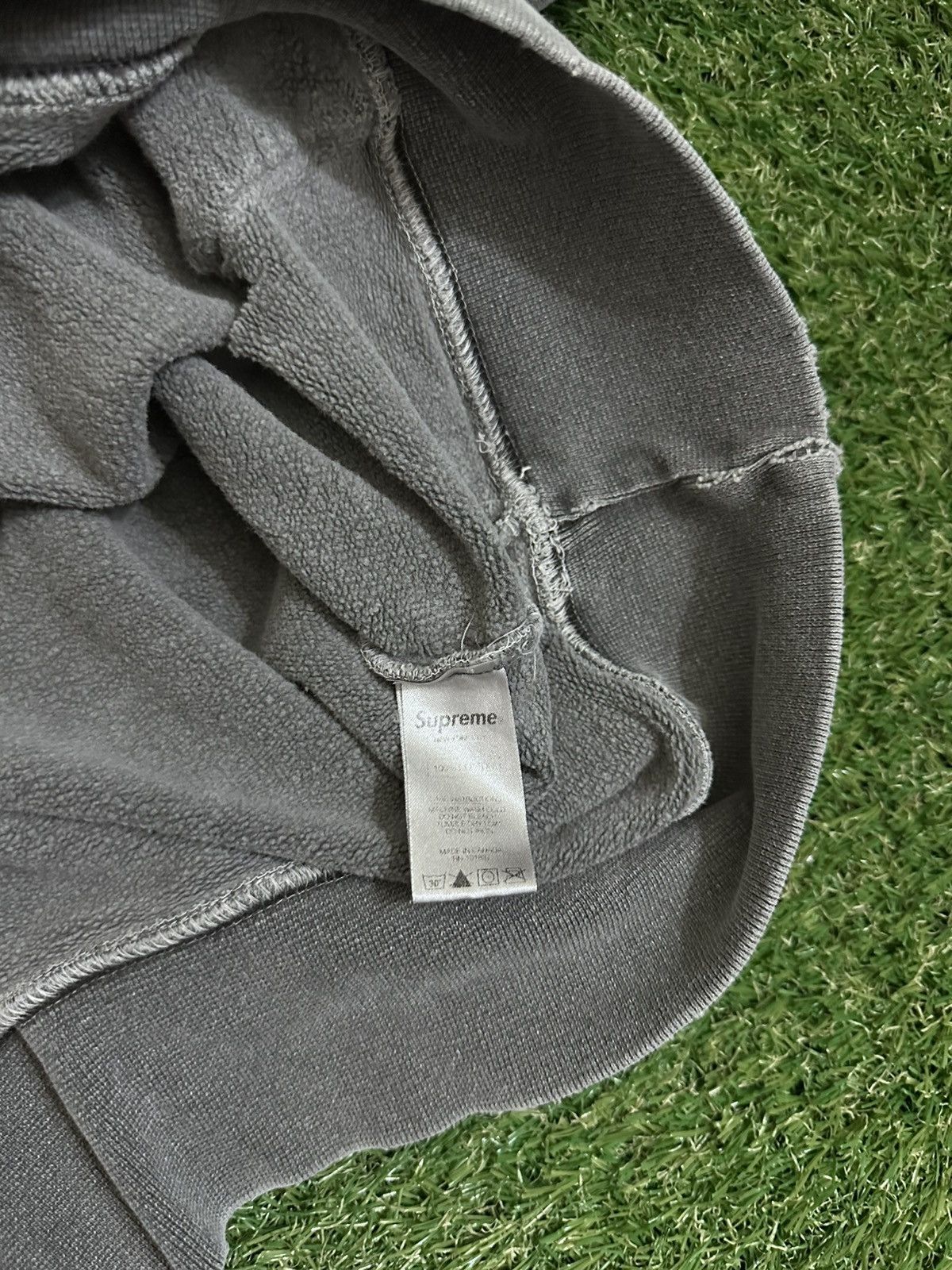 Supreme Supreme hoodie with embroidery on top off the hood Size US M / EU 48-50 / 2 - 7 Thumbnail