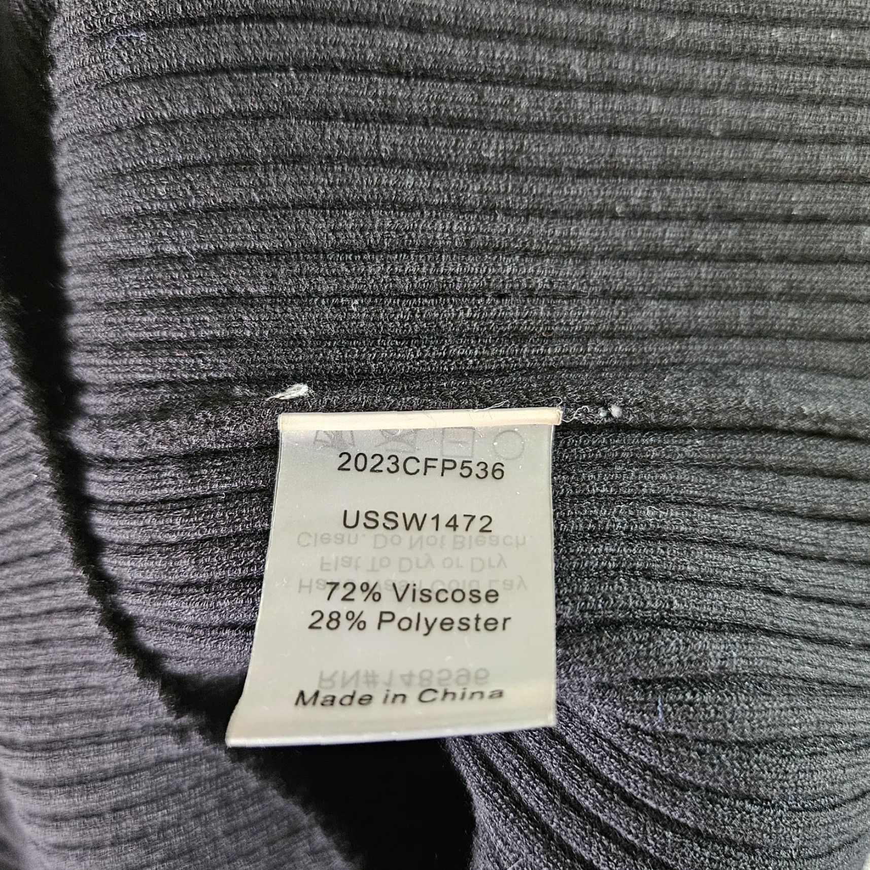 Vintage Universal Standard Womens Sweater Size M Solid Black Scoop Neck Pullover Knit 18-20 Plus Womens Size M / US 6-8 / IT 42-44 - 4 Thumbnail