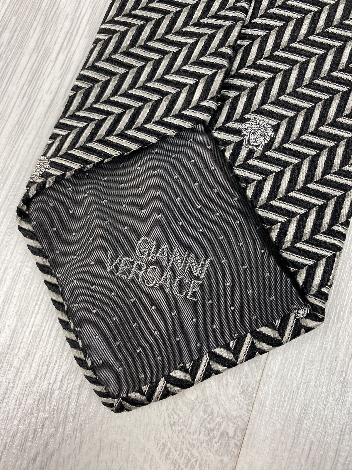 Versace Vintage Gianni Versace Silk Tie Medusa Print Made in Italy Size ONE SIZE - 4 Thumbnail