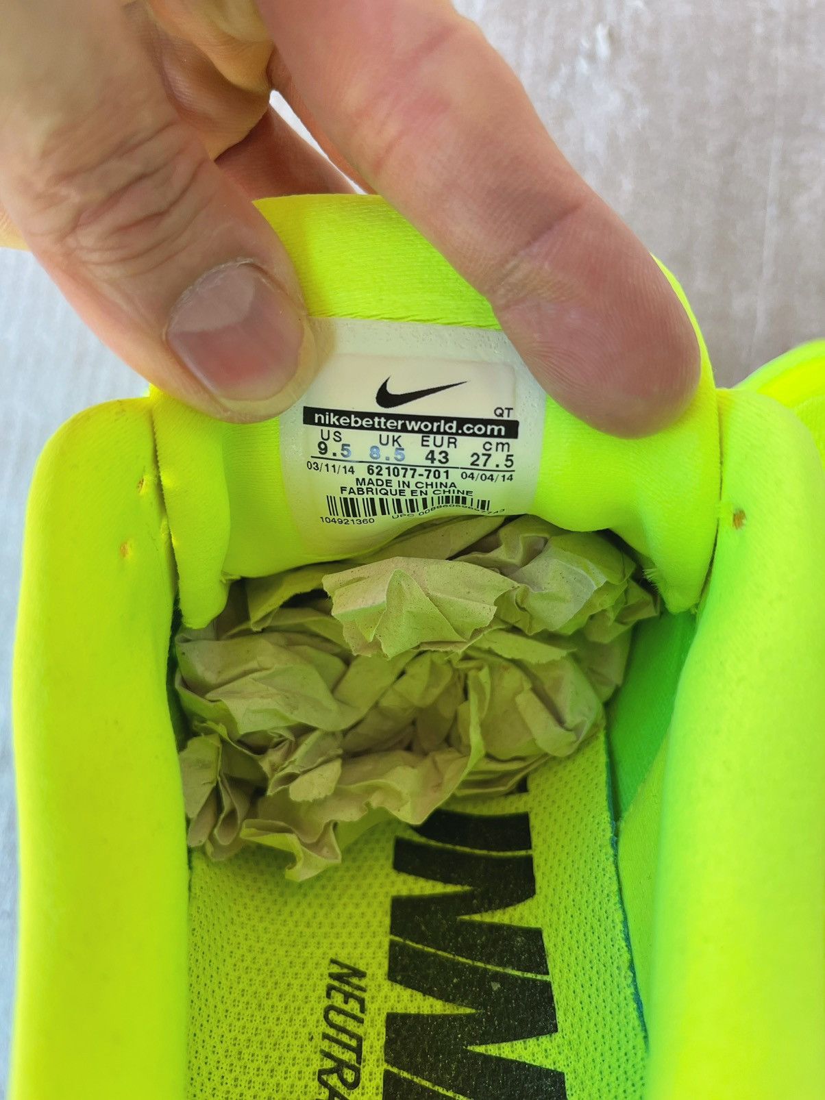 Nike New fluorescent color Size US 9.5 / EU 42-43 - 5 Thumbnail