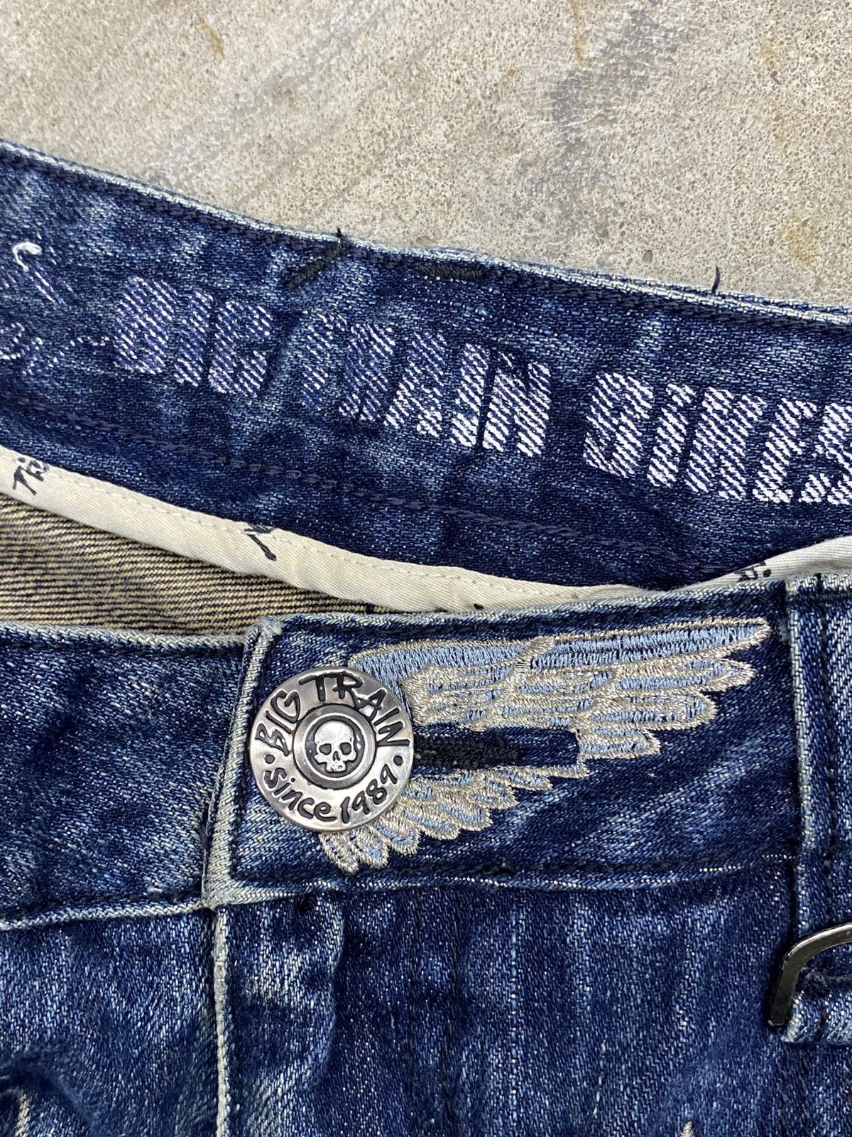 Japanese Brand × Le Grande Bleu (L.G.B.) 💥Bindding Offer💥 Rare Big train x takahashi wash jeans Size US 33 - 4 Thumbnail