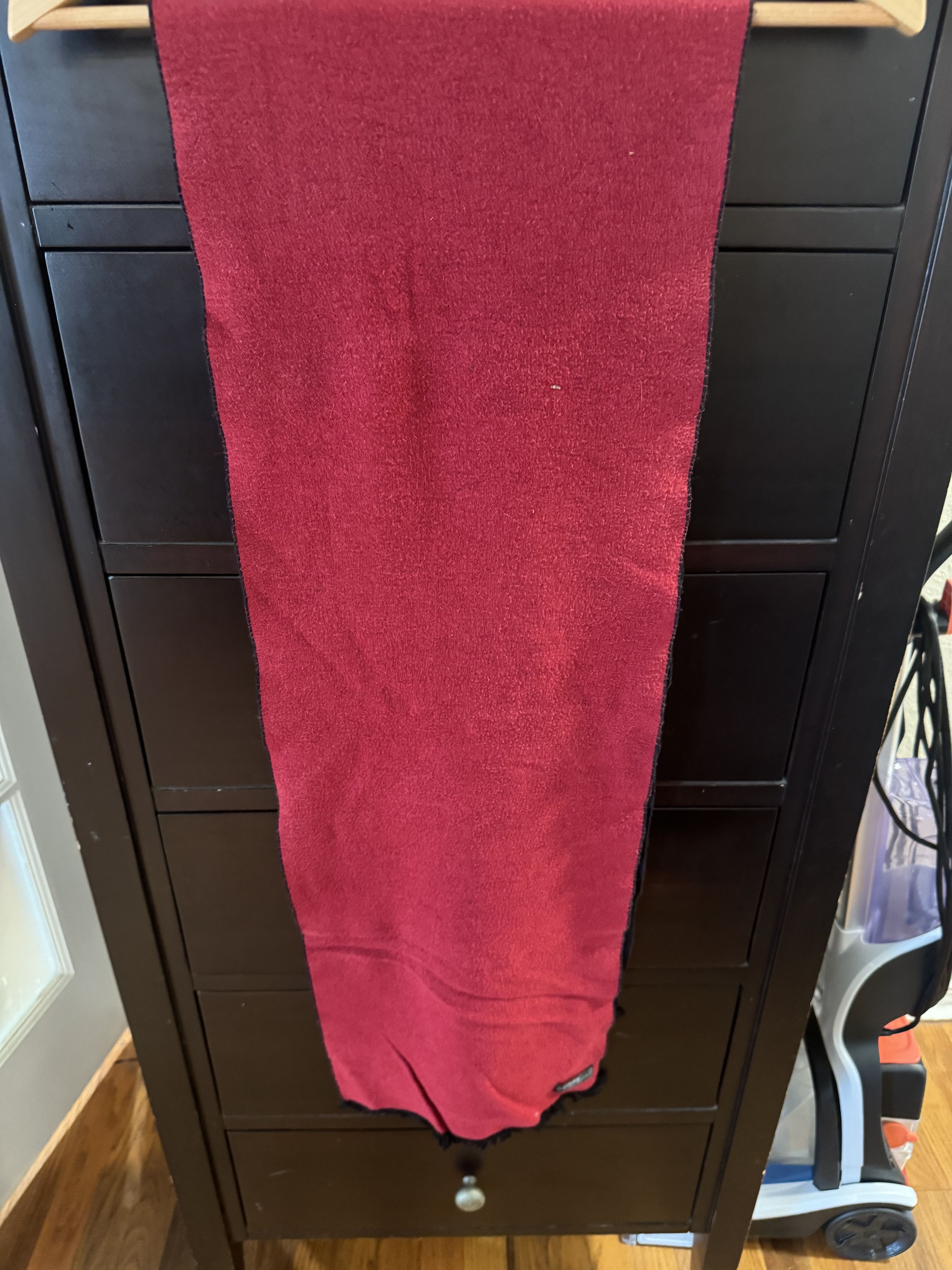 Other Chelsay Red/Black silk scarf Size ONE SIZE - 2 Thumbnail