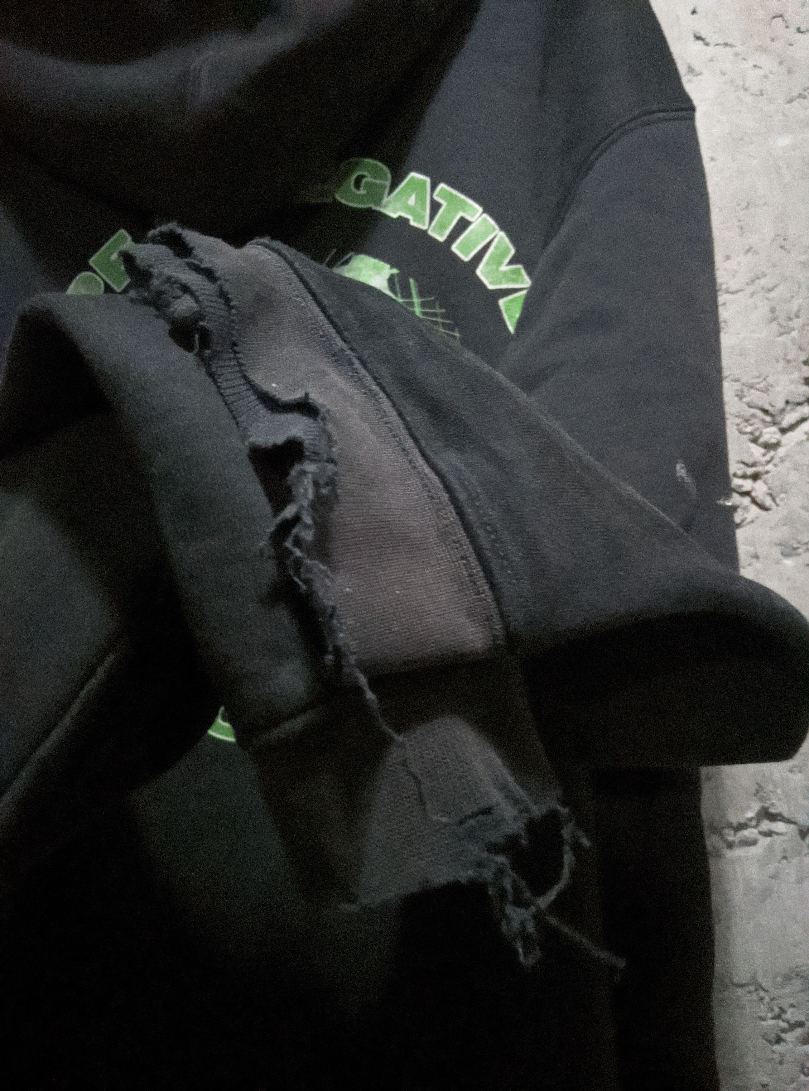 Band Tees Vintage 1999 type o negative thrashed goth metal hoodie Size US XL / EU 56 / 4 - 14 Thumbnail