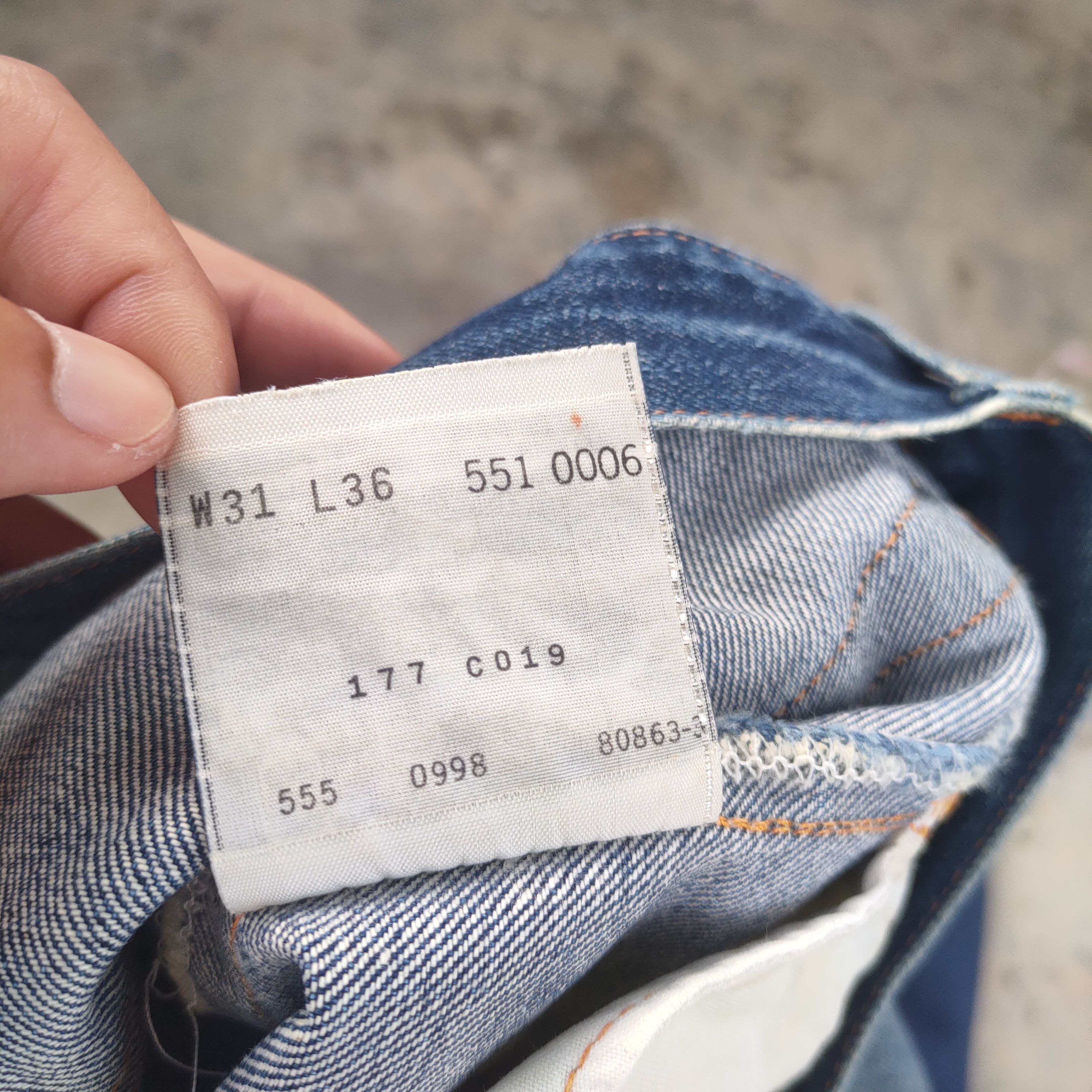 Levi's Vintage Clothing W30 VINTAGE 98' LEVI'S BIG E FADED REDLINE RIPPED JEANS PANT Size US 30 / EU 46 - 16 Thumbnail