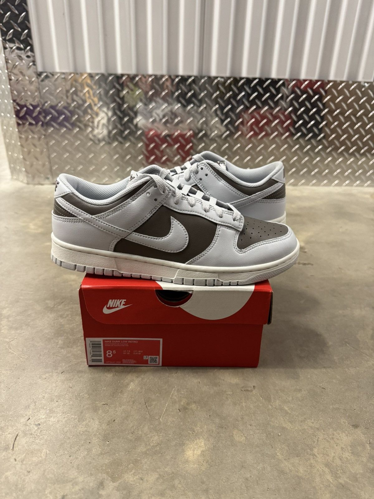 Nike Nike Dunk Low Cave Stone Size 8.5 Size US 8.5 / EU 41-42 - 1 Thumbnail