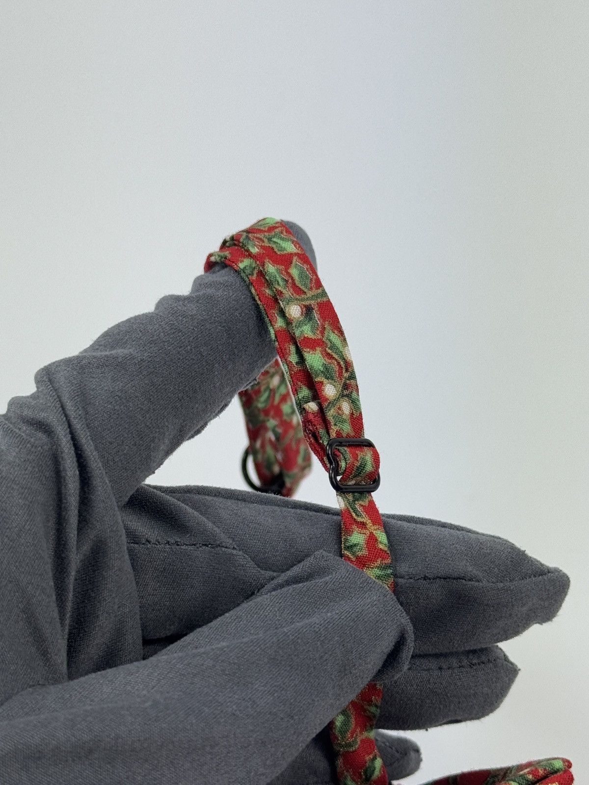 agnes b. CHRISTMAS BOW TIE Size ONE SIZE - 5 Thumbnail