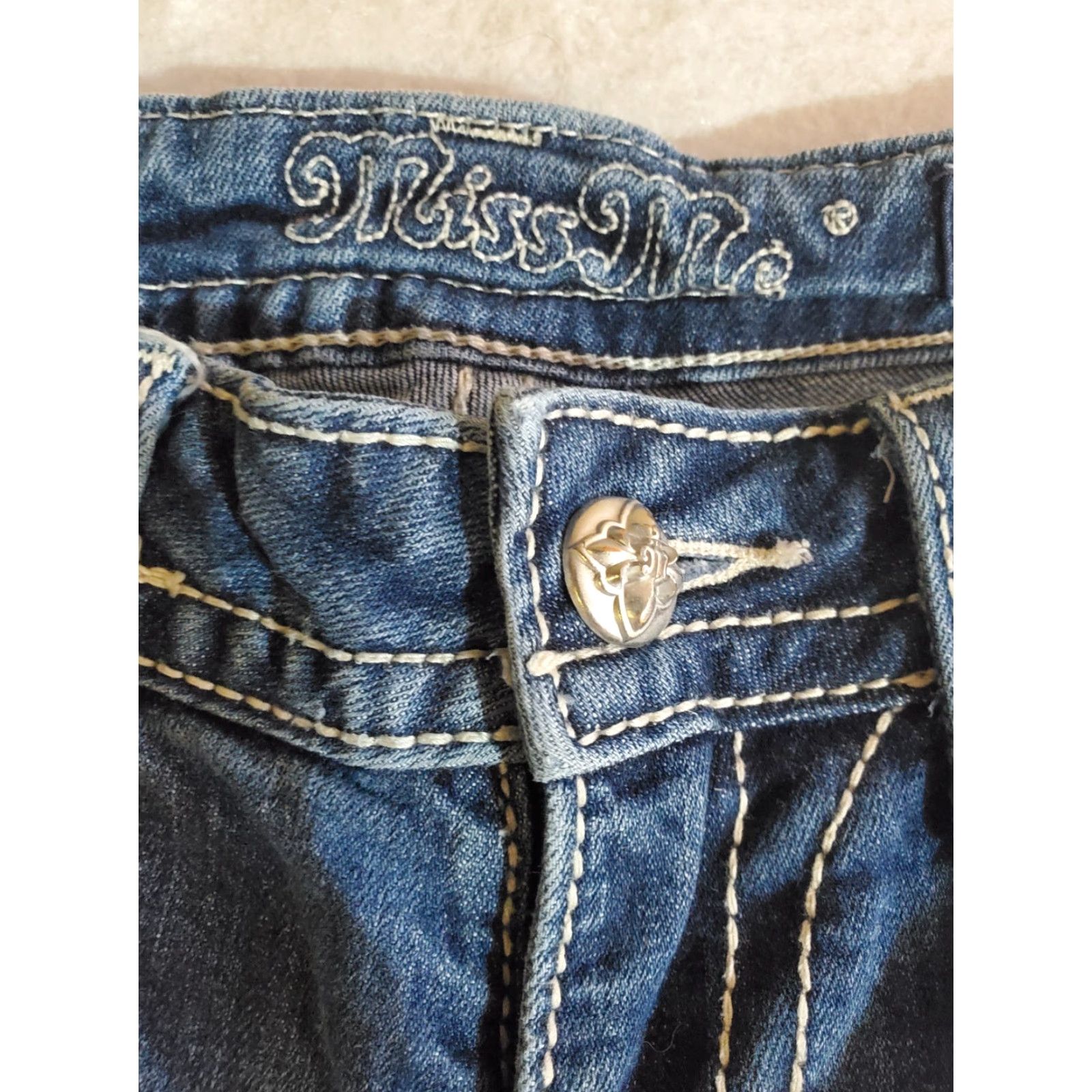Miss Me VINTAGE: MISS ME Jeans 27/34 Bootcut Blue Leather Embroidered Rhinestone Studded Distressed Pockets 32in Inseam Womens Jeans Mens? Size 27" / US 4 / IT 40 - 3 Thumbnail