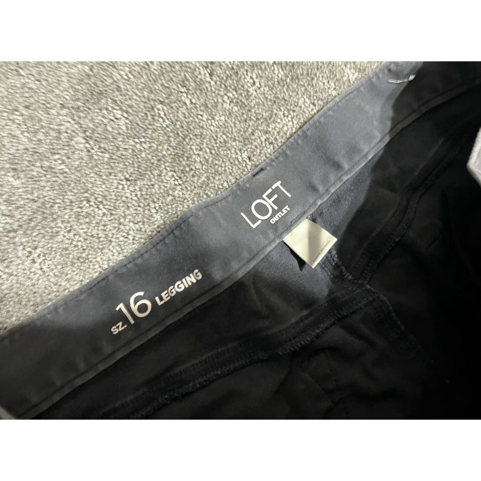 Loft LOFT Women’s High Waist Legging Jeans Gray Size 16 Slim 5-Pocket Denim Stretch Size 38" / US 16 / IT 52 - 5 Thumbnail
