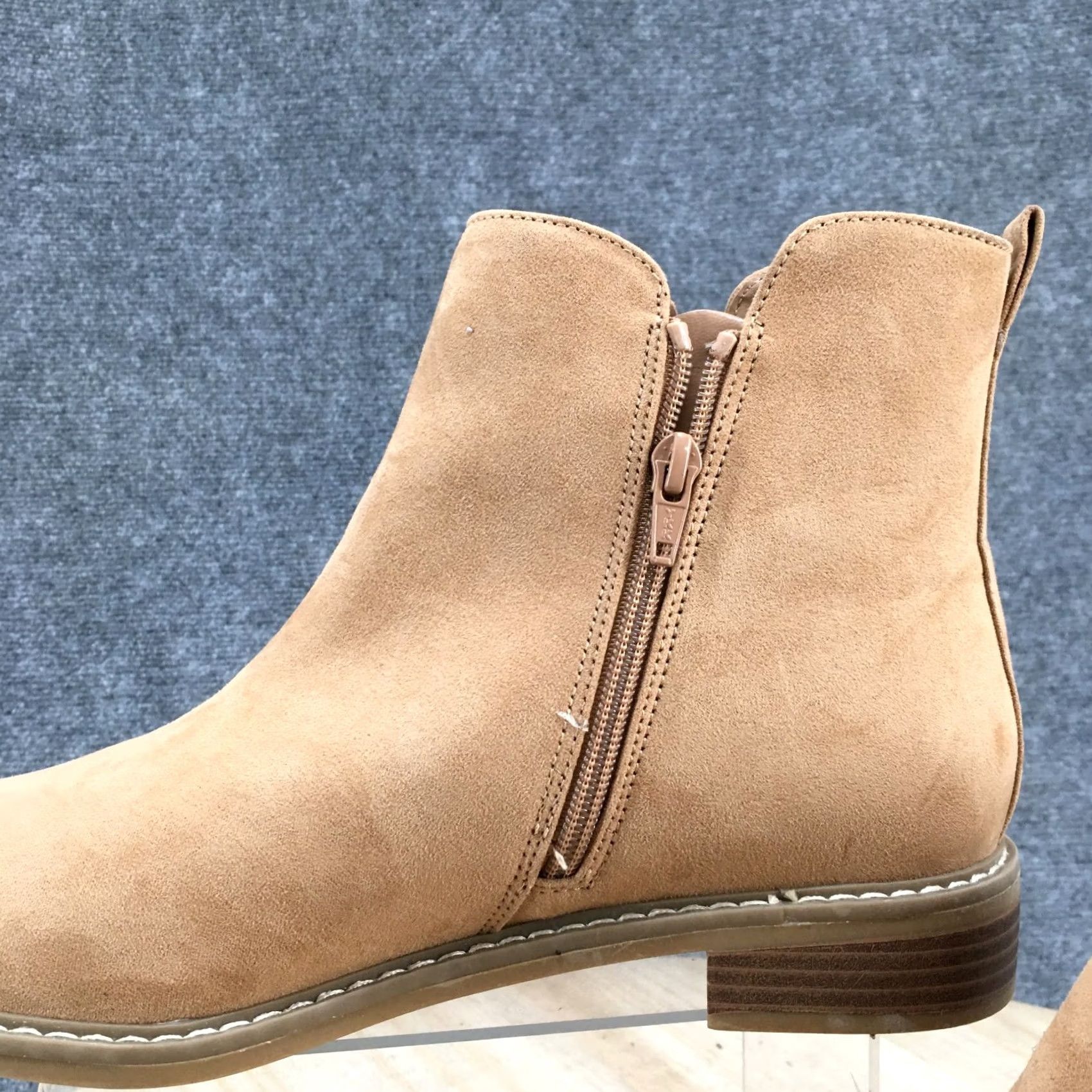 Vintage Universal Thread Boots Womens 11 Brenna Bootie Brown Faux Leather Ankle Top Women Brown Boots 11 Knit Breathable Comfort Classic Vintage: No Size L / US 10 / IT 46 - 4 Thumbnail