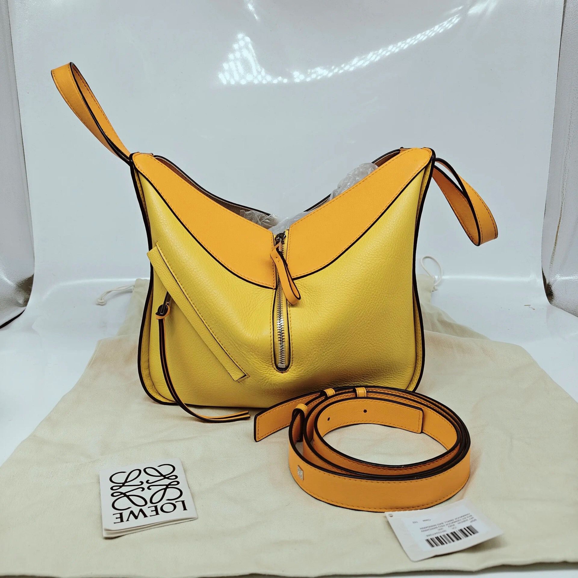 Loewe Pre-loved Bag Very good condition Size ONE SIZE - 1 Thumbnail