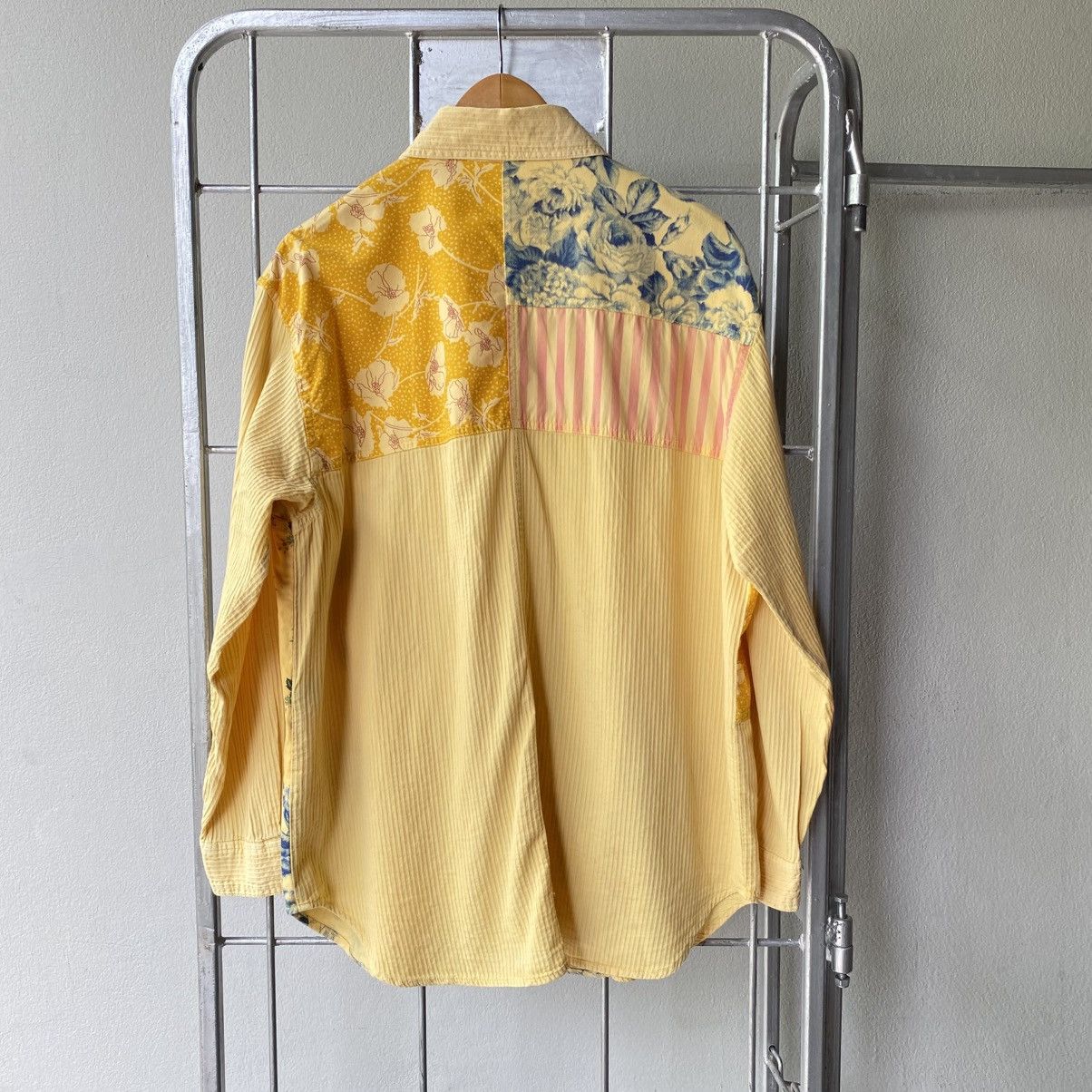 Designer × Japanese Brand MATURIODEA Yellow Patchwork Floral Shirt Size XL / US 12-14 / IT 48-50 - 2 Thumbnail