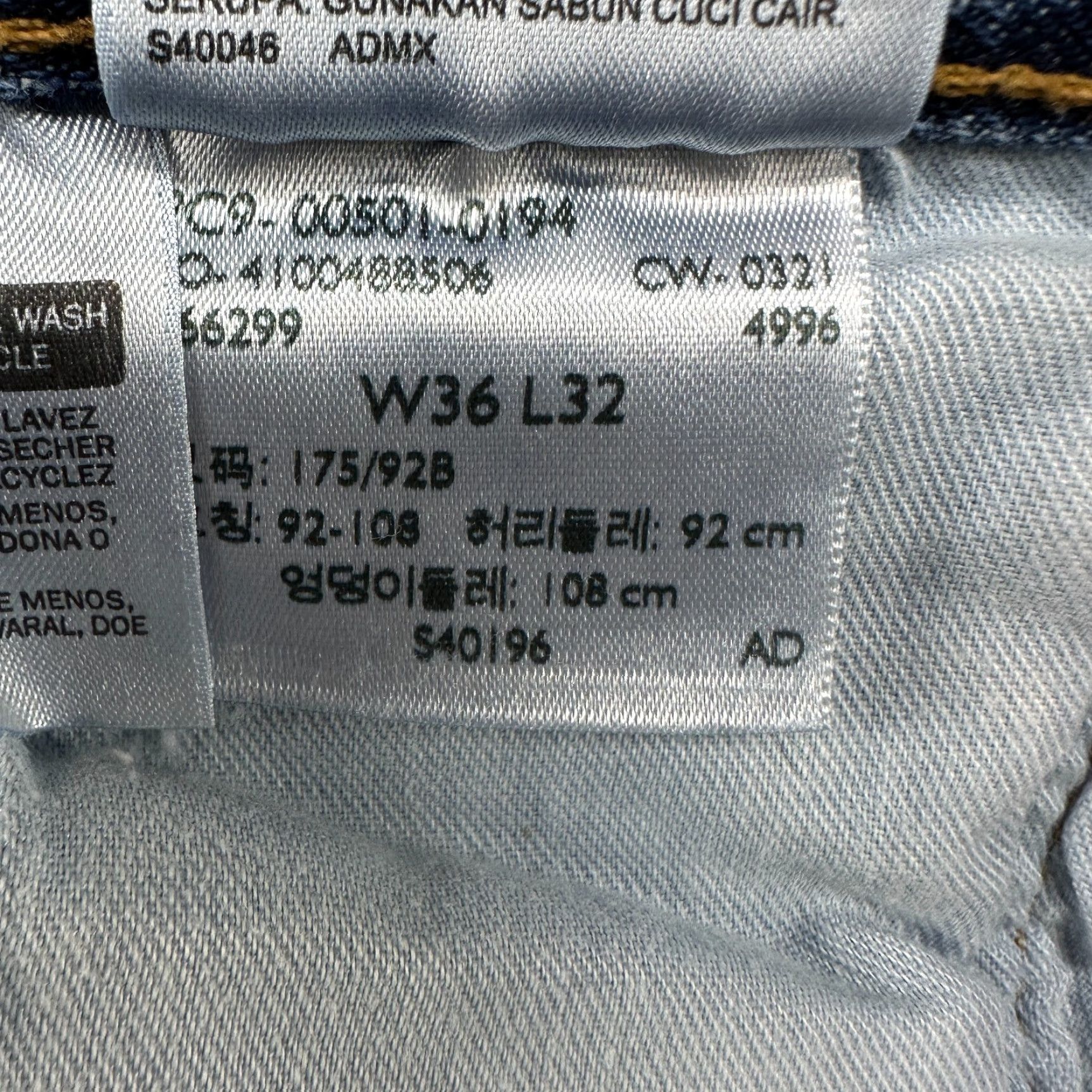 Levi's **VINTAGE Levi's 501 Jeans Blue Men Medium Regular Fit** User: Vintage Levi's 501 Jeans Blue Men's Medium Regular Fit Size US 36 / EU 52 - 3 Thumbnail