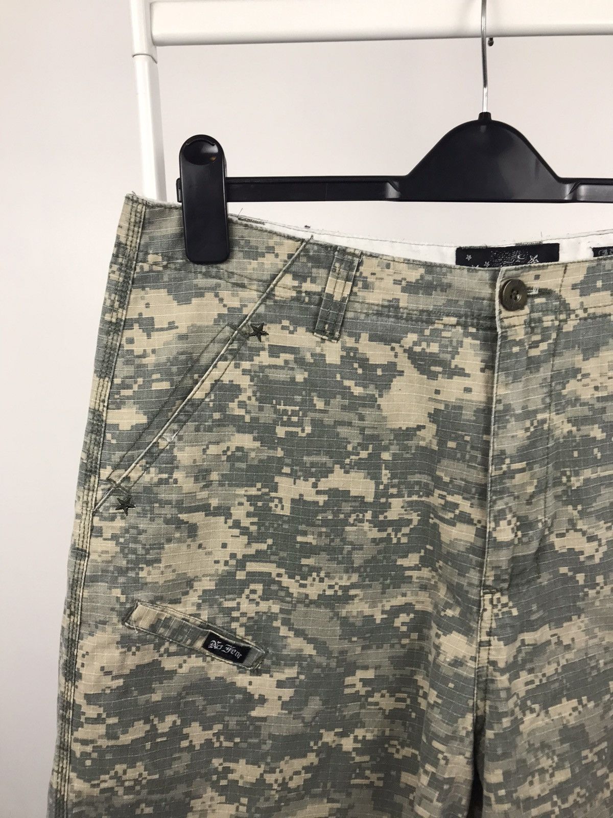 No Fear × Vintage No Fear Cargo Khaki Military Shorts Size US 32 / EU 48 - 2 Thumbnail