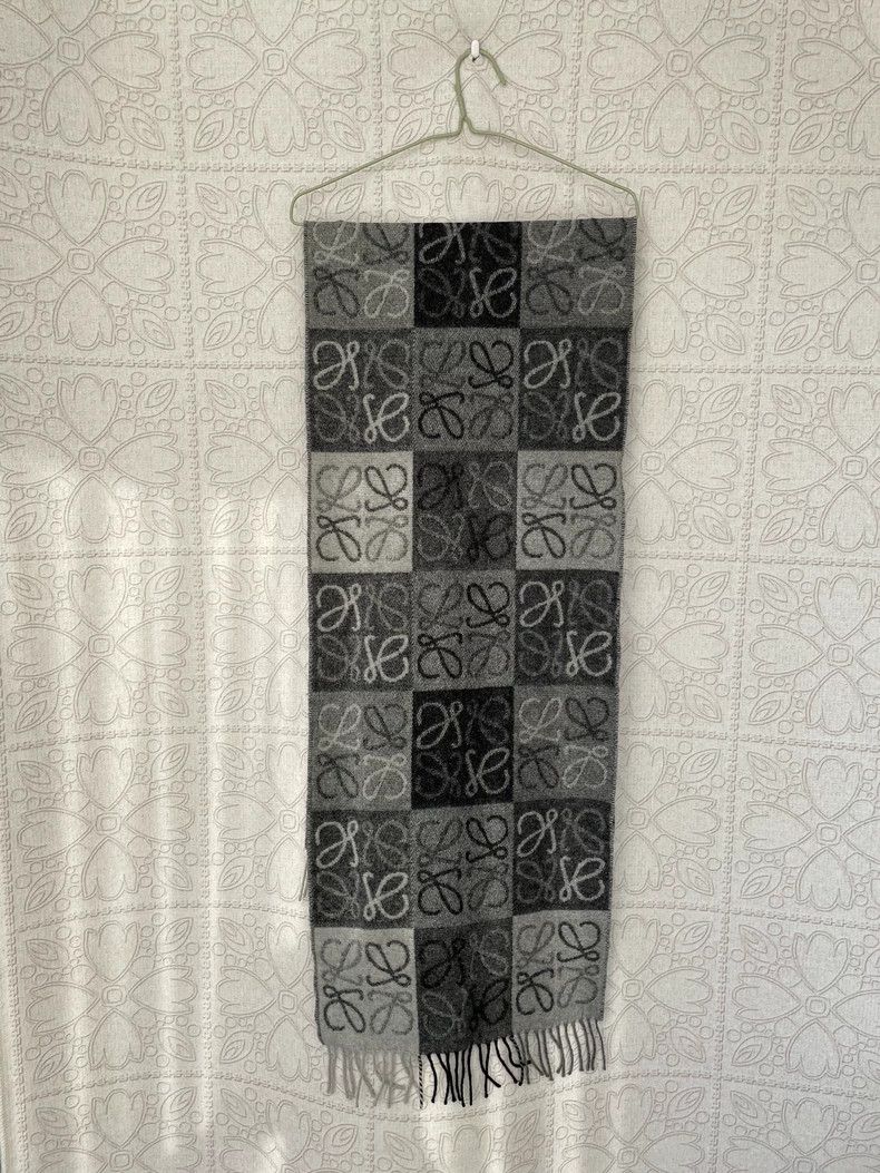 Loewe LOEWE The black and gray chessboard is full of cashmere sc Size ONE SIZE - 1 Thumbnail