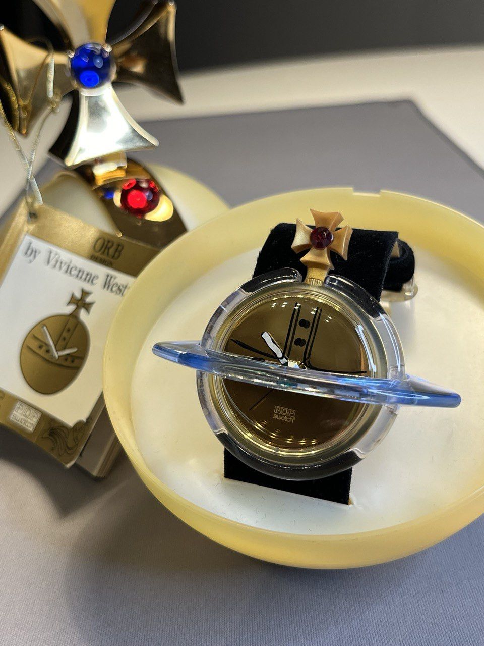 Swatch 'Orb' by Vivienne Westwood (PWZ104, 1991)