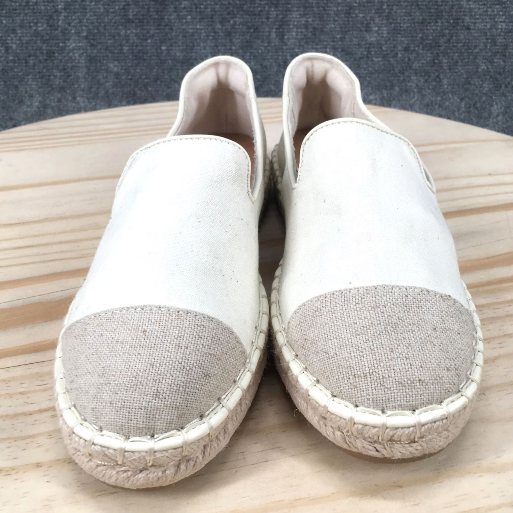 Vintage Universal Thread Shoes Womens 6.5 Cap Toe Slip On Flats Espadrille Beige Canvas Shoes Womens Cap Toe Slip-On Flats Beige Canvas Size ONE SIZE - 7 Thumbnail