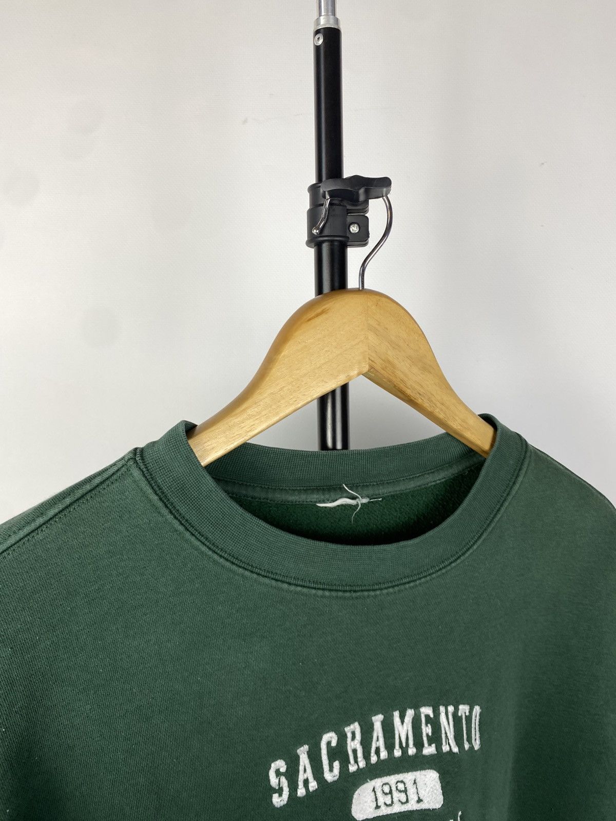 Vintage Vintage 90s SACRAMENTO California Made in USA Sweatshirt Size US M / EU 48-50 / 2 - 5 Thumbnail