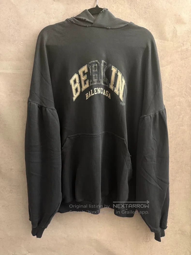 Balenciaga Balenciaga Letter patch water-washed destroyed hooded swea Size US S / EU 44-46 / 1 - 1 Thumbnail