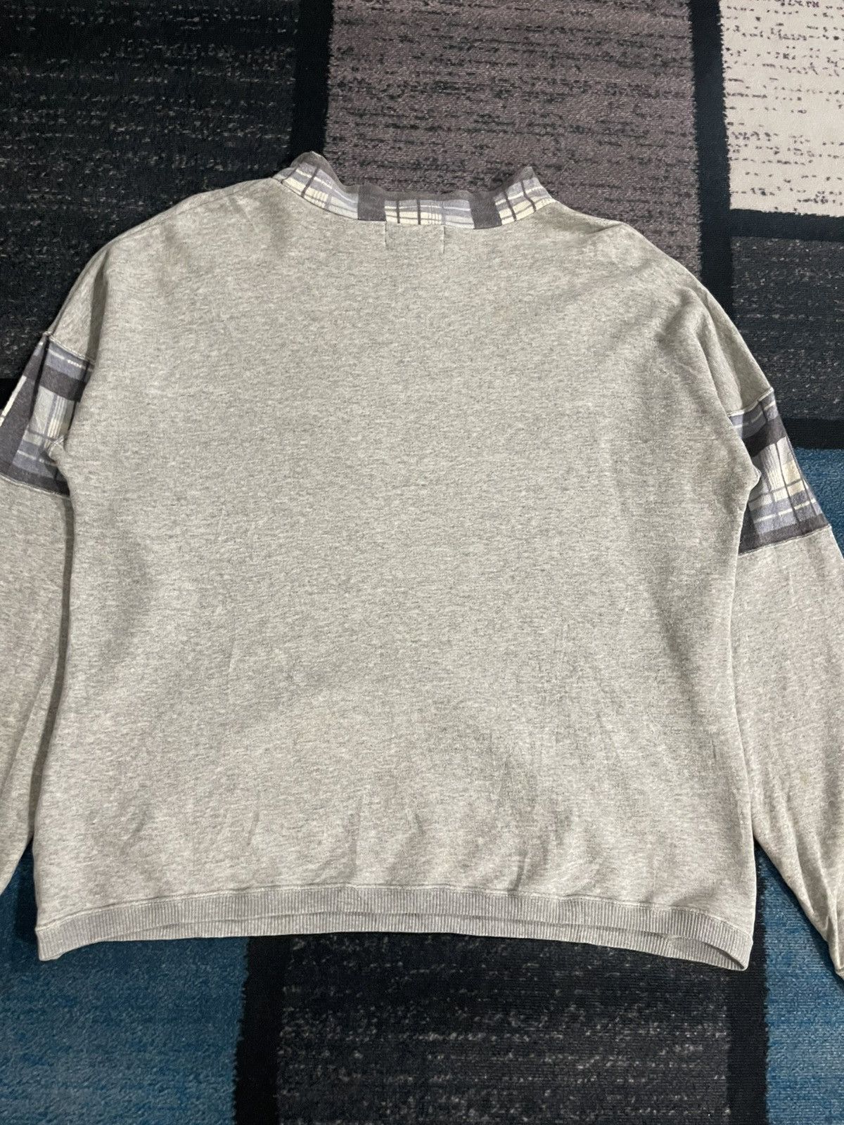 Disney Vintage Disney Hollywood Mickey Crewneck Sweatshirt Size US L / EU 52-54 / 3 - 13 Thumbnail
