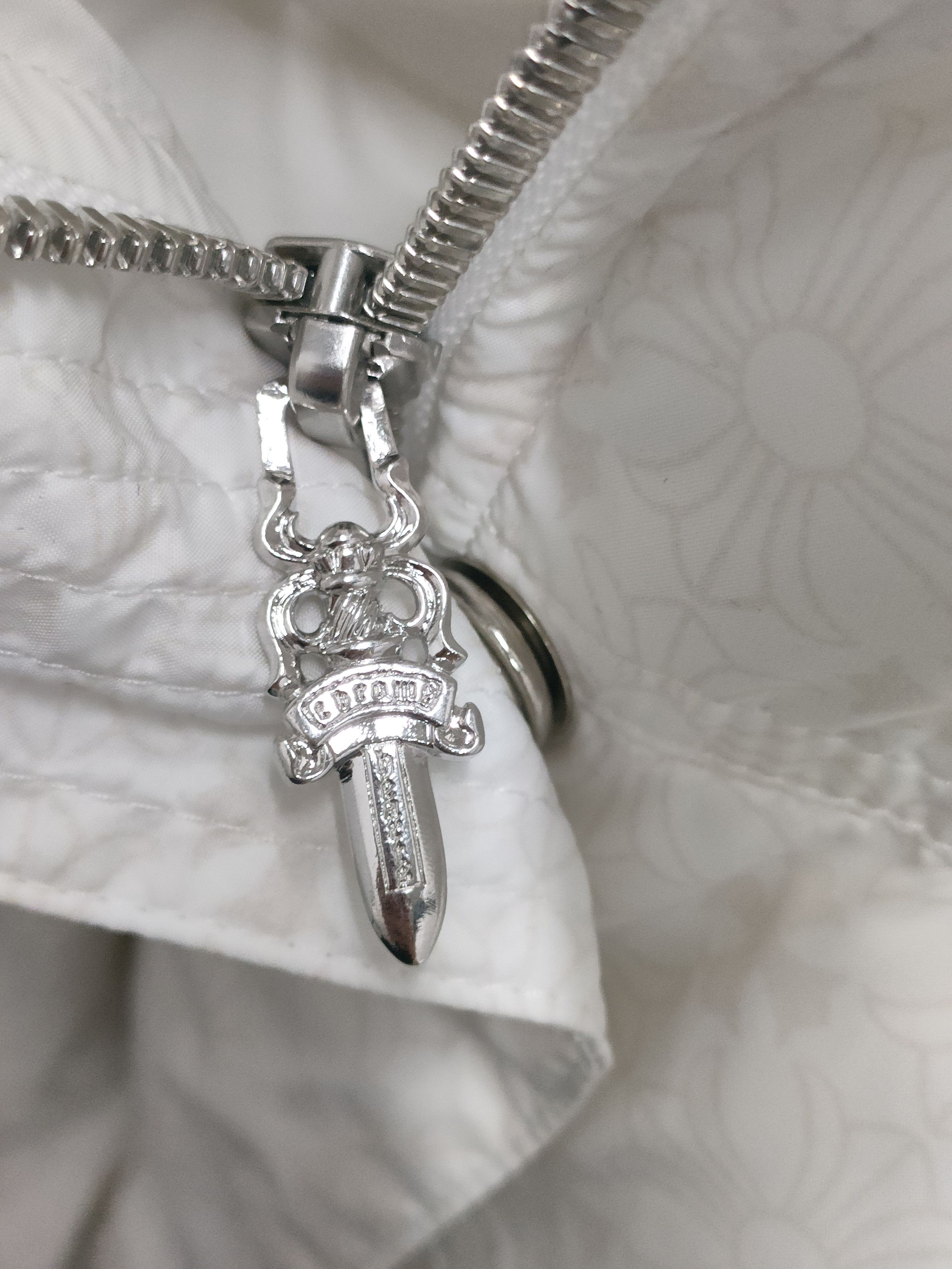 Chrome Hearts Chrome Hearts White Monogram Cropped Puffer Down Jacket Size S / US 4 / IT 40 - 5 Thumbnail