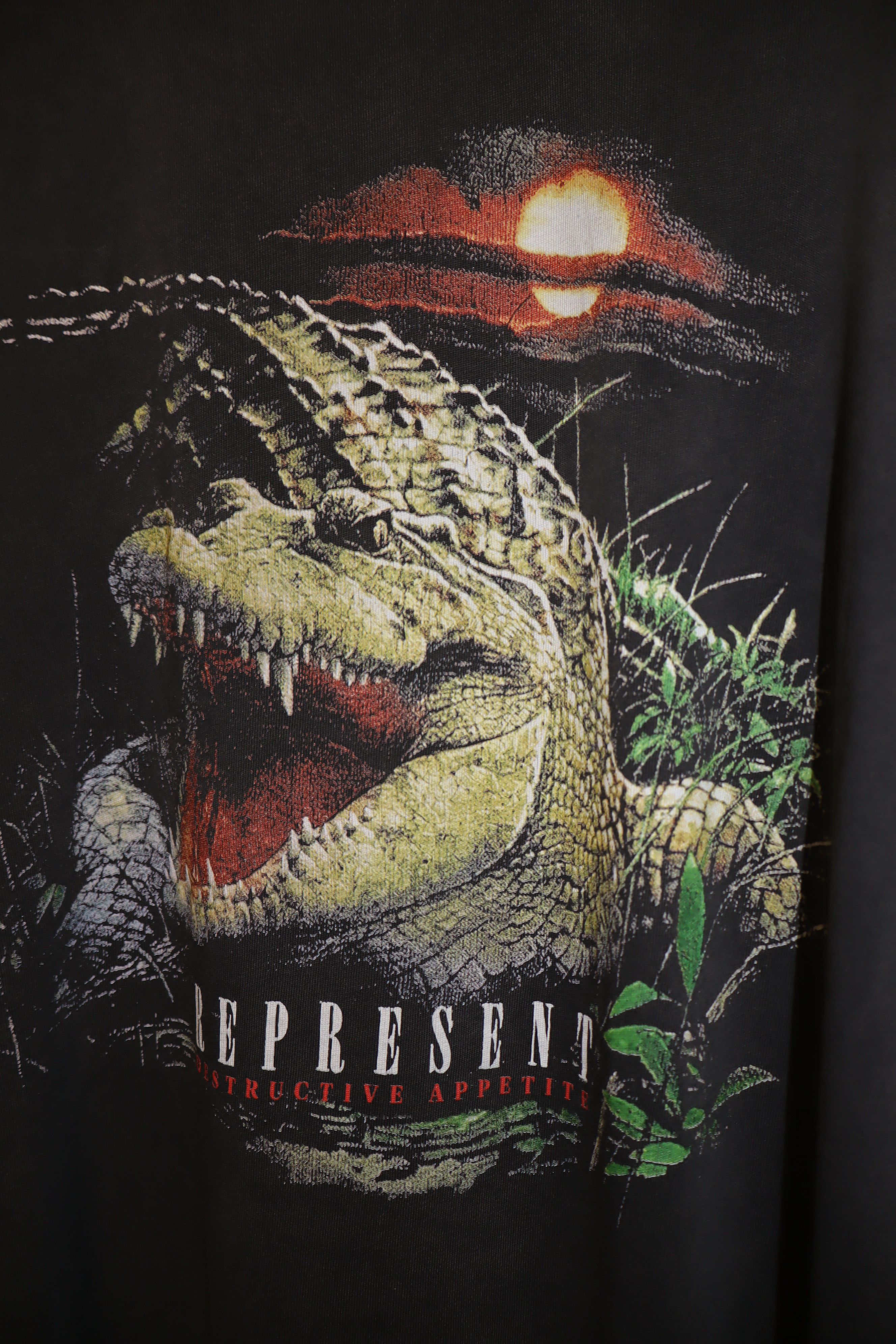 Represent Clo. Destructive apetite print t-shirt Size US XL / EU 56 / 4 - 4 Thumbnail