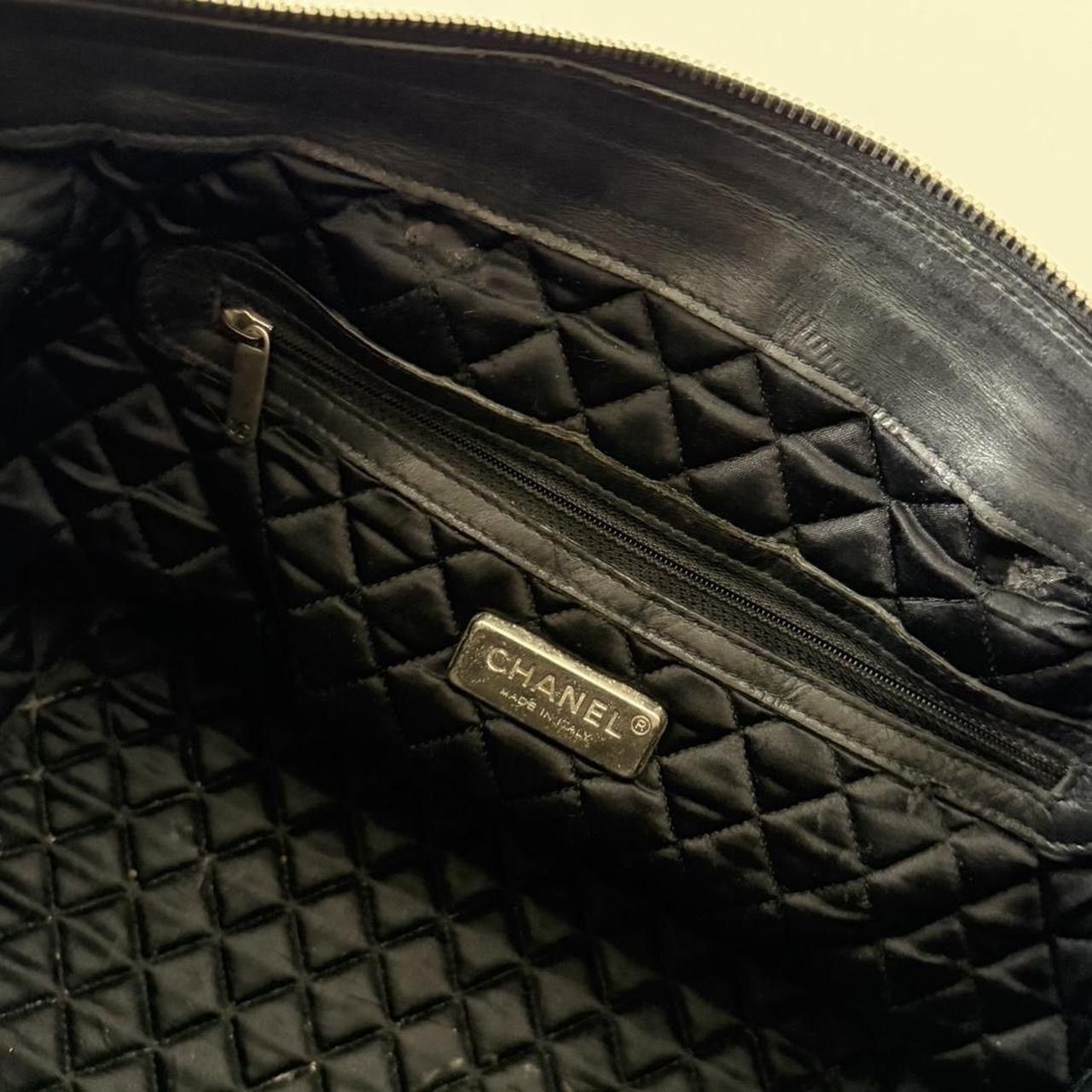 Chanel Vintage Chanel 2006 CC Leather Bowling Bag Size ONE SIZE - 6 Thumbnail