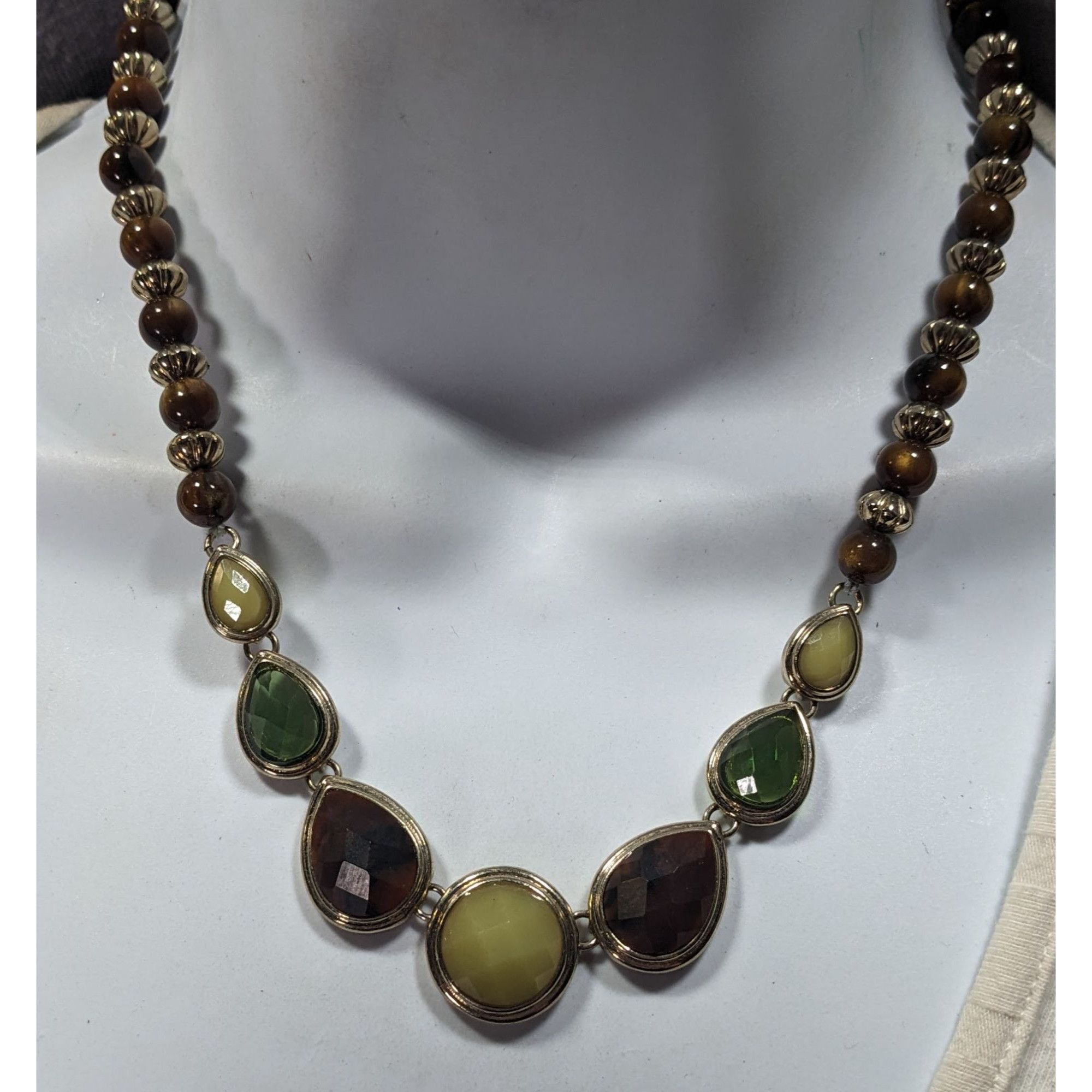 Other Vintage Brown And Green Gemmed Necklace With Brown And Silve Size ONE SIZE - 2 Thumbnail