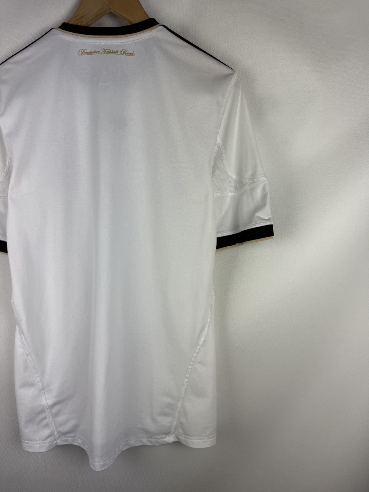 Adidas Adidas Germany 2010 2011 Home Soccer Jersey Shirt P41477 Size US M / EU 48-50 / 2 - 20 Thumbnail