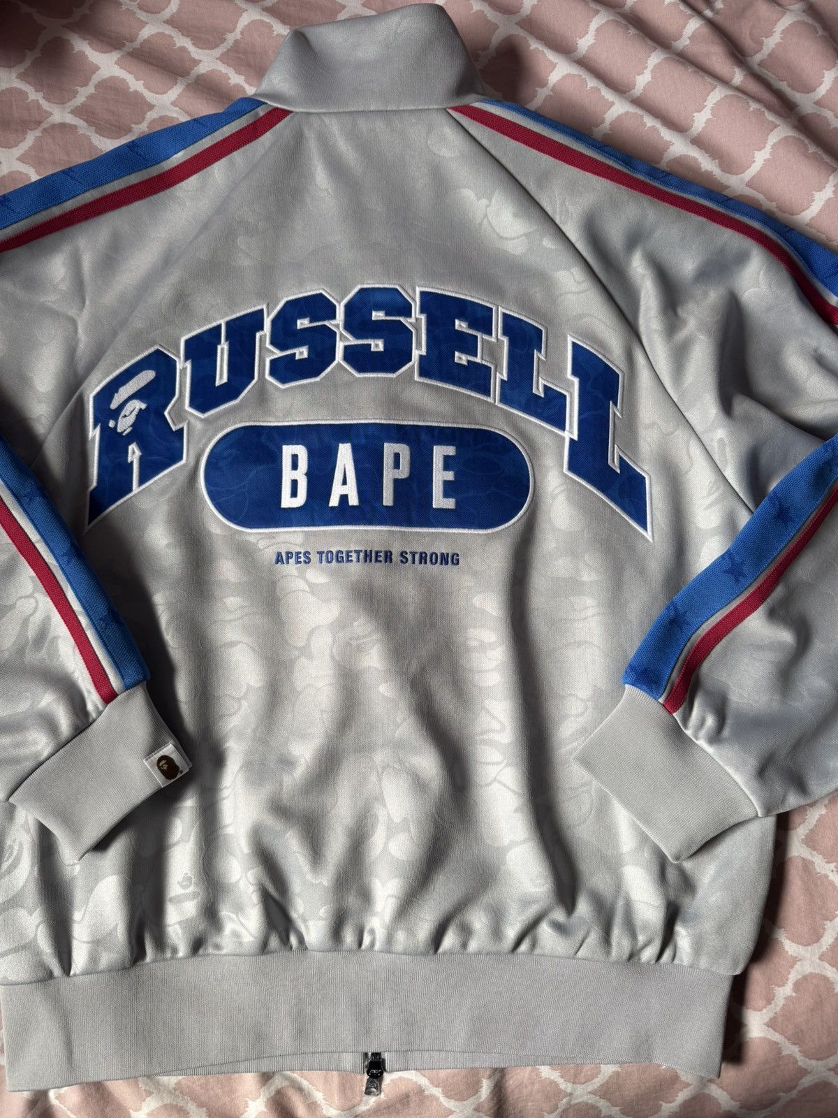 Bape Bape 30th Anniversary Russell Crew Neck Size US M / EU 48-50 / 2 - 2 Thumbnail