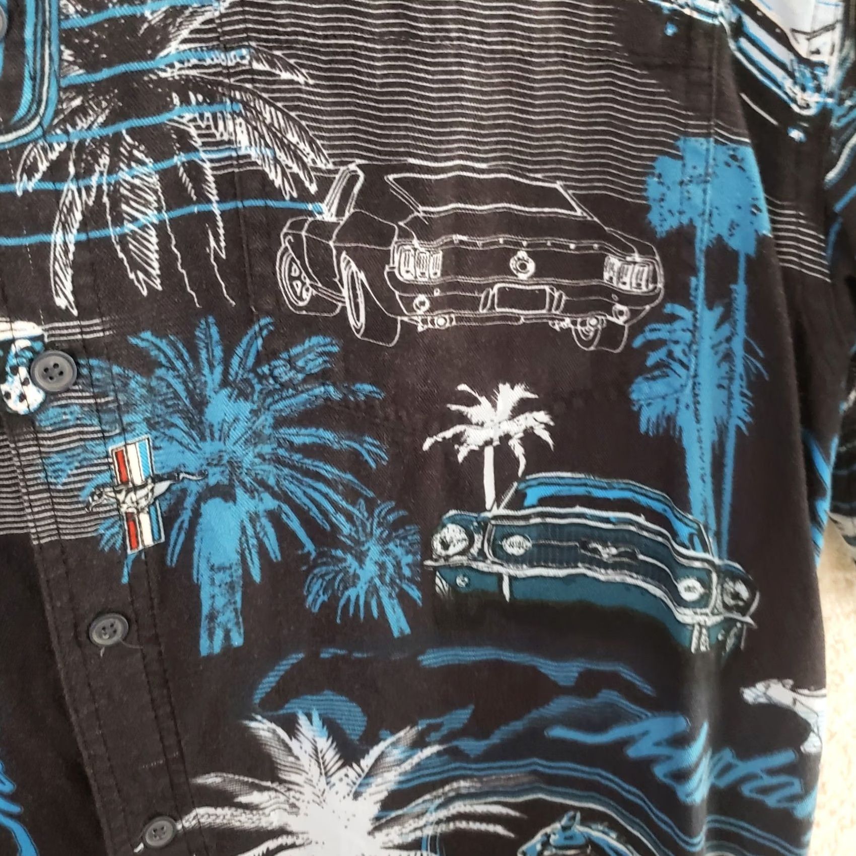 Ford VINTAGE Clear Water Outfitters Ford Mustang Hawaiian Short Sleeve Shirt Blue Black Mens L Family? Size US L / EU 52-54 / 3 - 6 Thumbnail