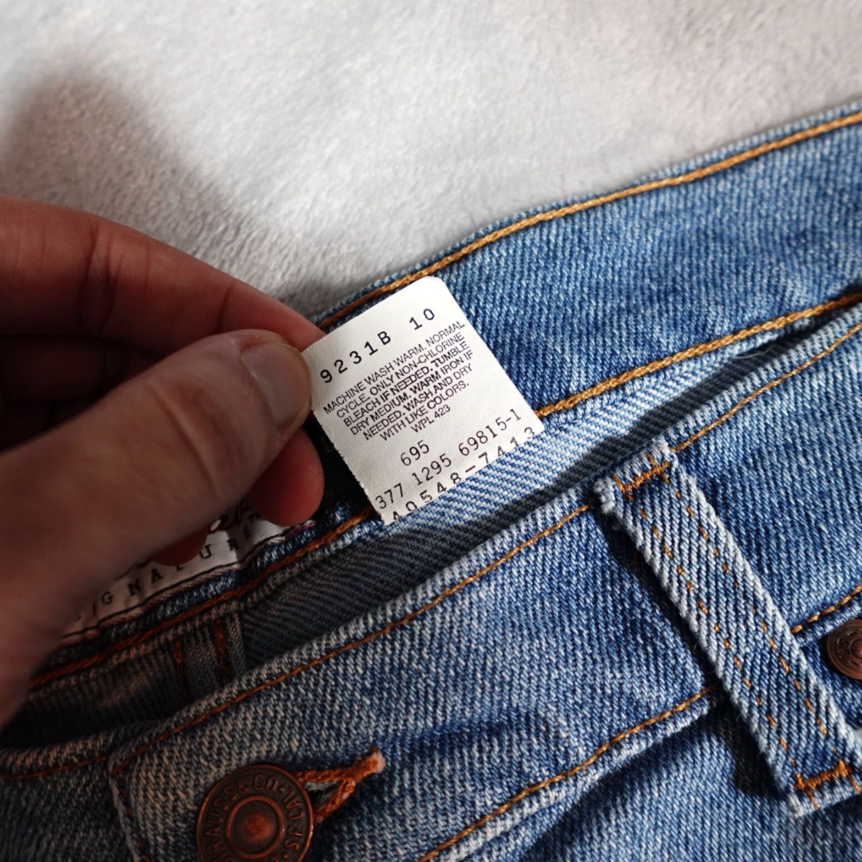 Levi's VINTAGE Levi's 540 Jeans Mens 37x30 Regular Straight Blue 90s Mens Jeans Size US 37 - 4 Thumbnail
