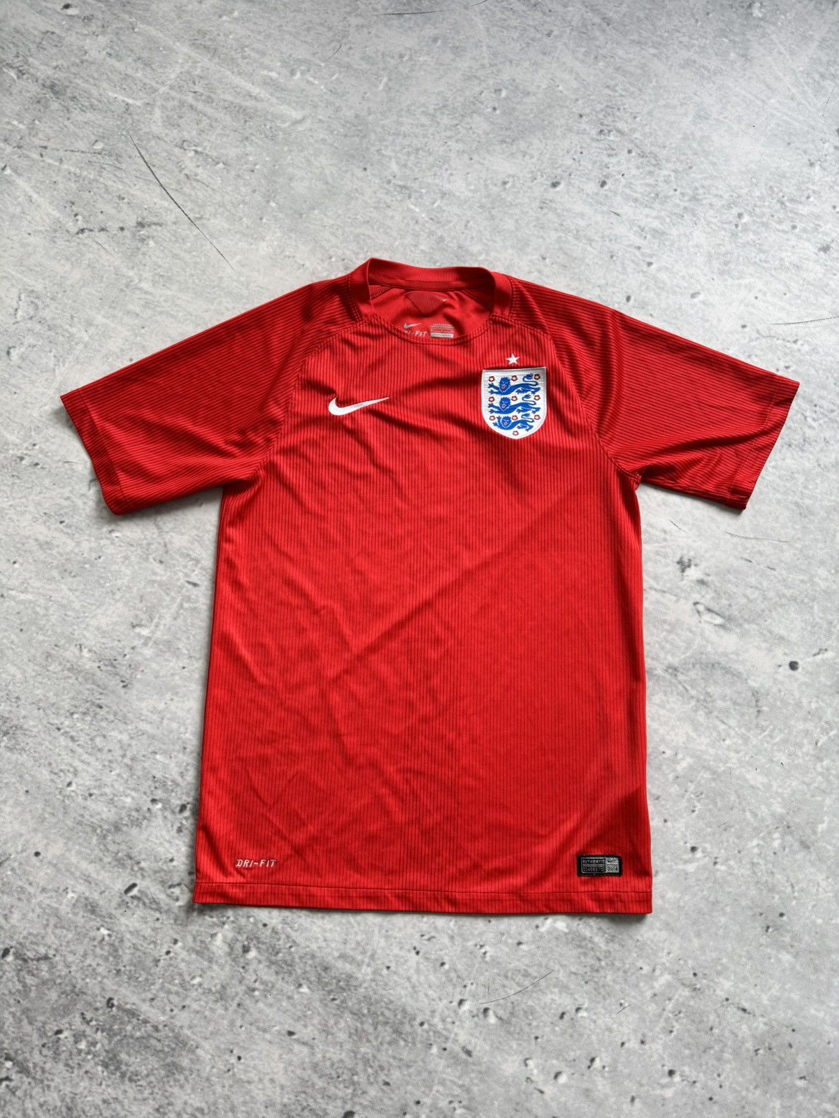 Nike × Vintage Nike England red jersey tee Size US S / EU 44-46 / 1 - 1 Thumbnail