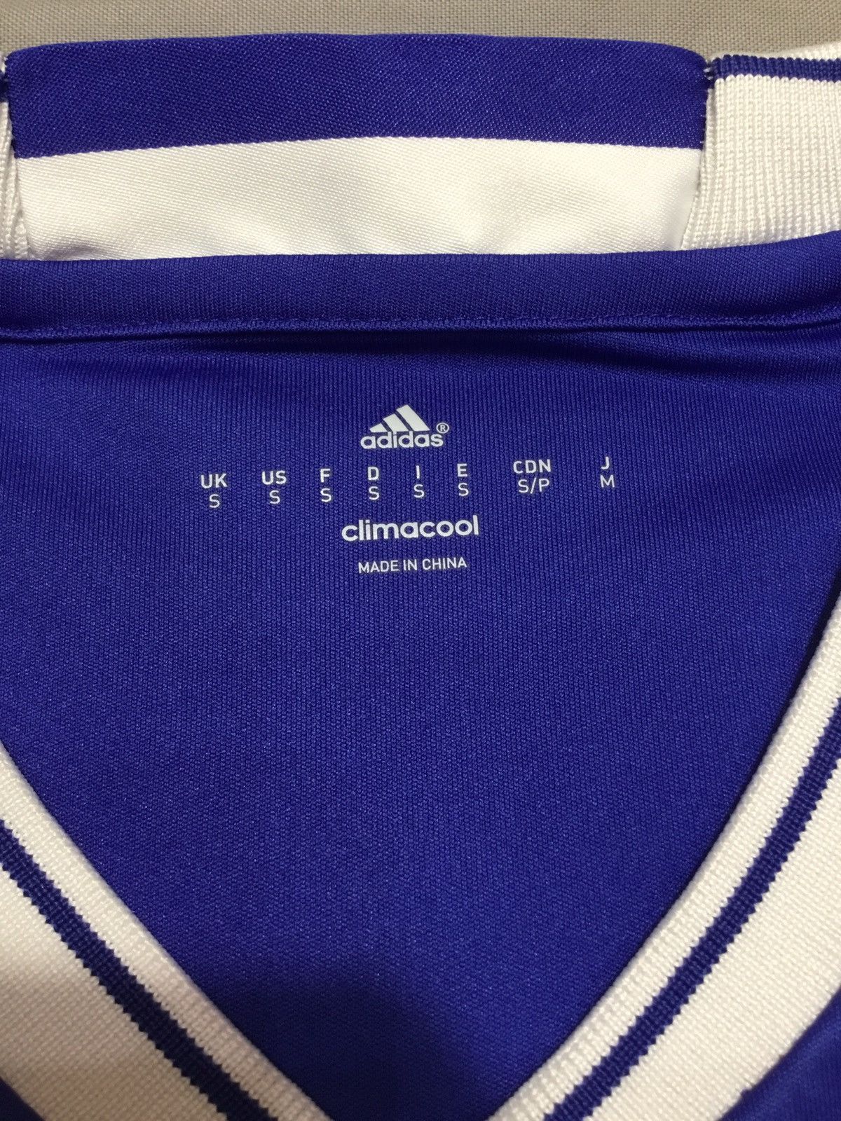 Adidas CHELSEA ENGLAND 2016/2017 HOME FOOTBALL SHIRT JERSEY SIZE S Size US S / EU 44-46 / 1 - 5 Thumbnail