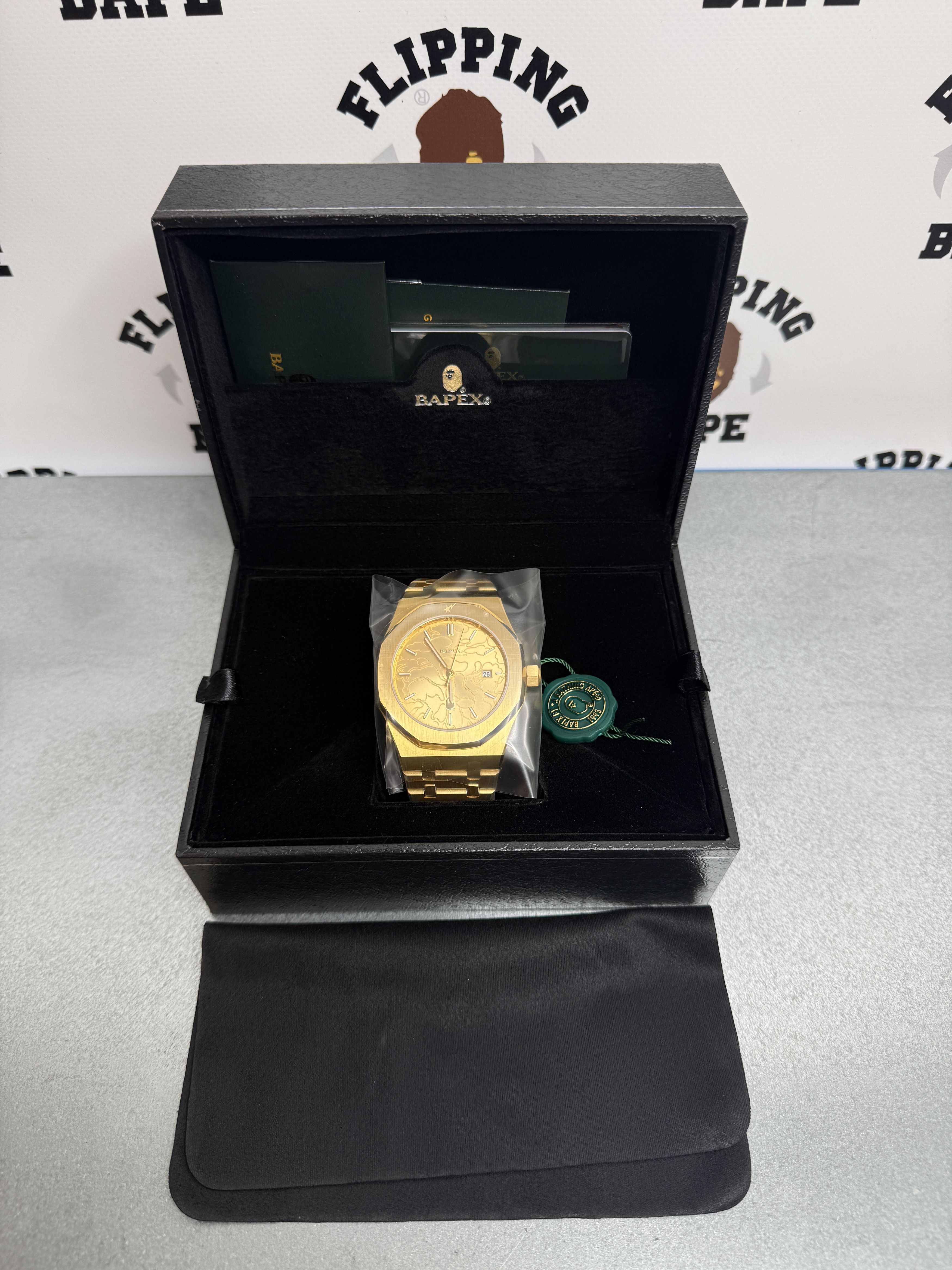 Bape BAPE TYPE 9 BAPEX #1 (2026) Size ONE SIZE - 13 Thumbnail