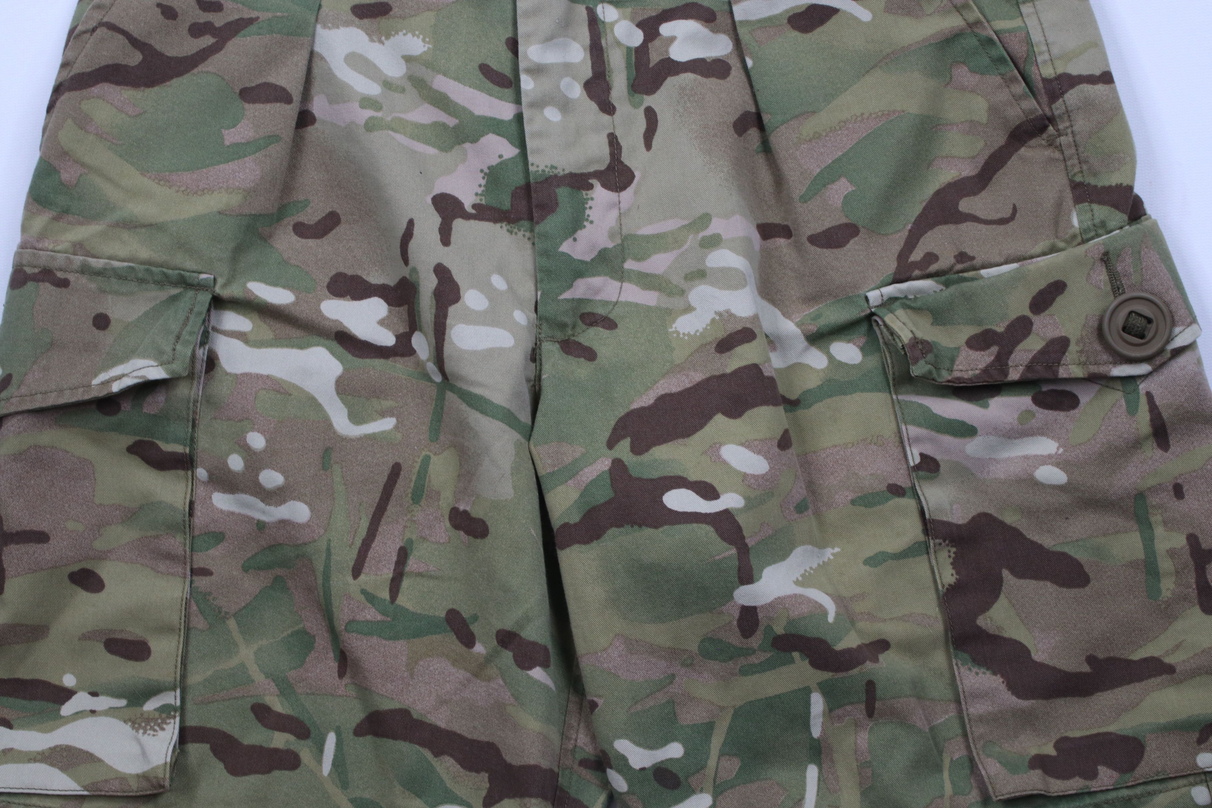 Vintage Vintage 90s Streetwear Camouflage Above Knee Cargo Shorts Size US 30 / EU 46 - 3 Thumbnail