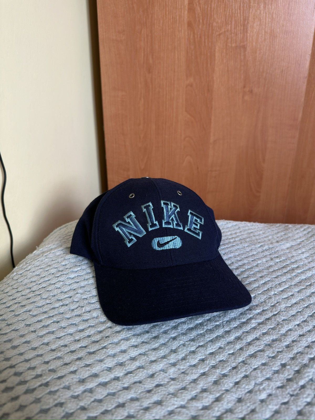 Nike Nike vintage cap big swoosh logo y2k streetwear Size ONE SIZE - 2 Thumbnail