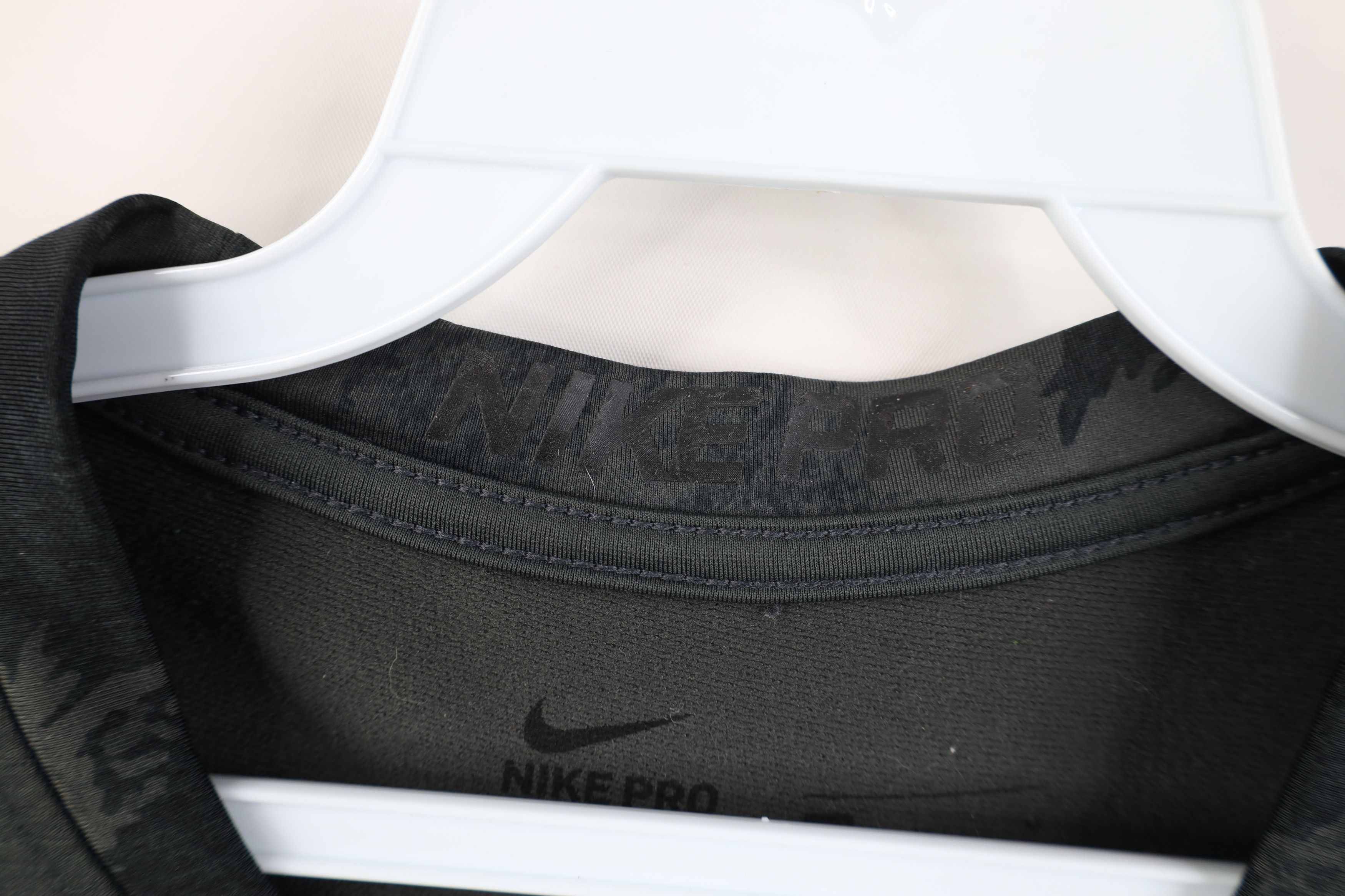 Nike Nike Pro Combat Fleece Lined Fitted Compression T-Shirt Size US M / EU 48-50 / 2 - 9 Thumbnail
