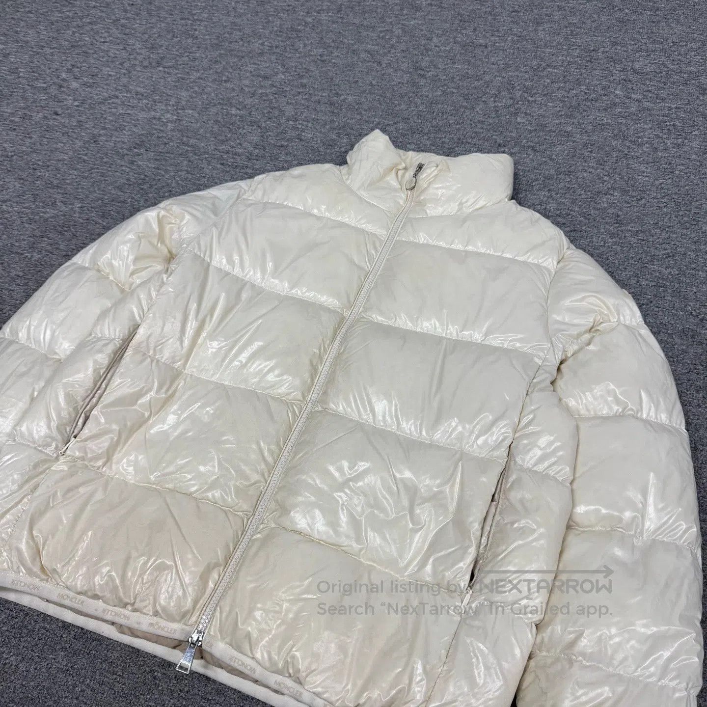 Moncler Moncler Abbadia – Light beige short down jacket with a sta Size US M / EU 48-50 / 2 - 3 Thumbnail