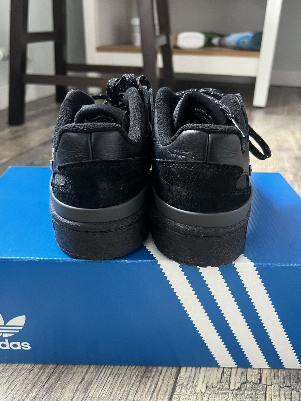 Adidas Adidas Forum Low cl Size US 6.5 / EU 39-40 - 7 Thumbnail
