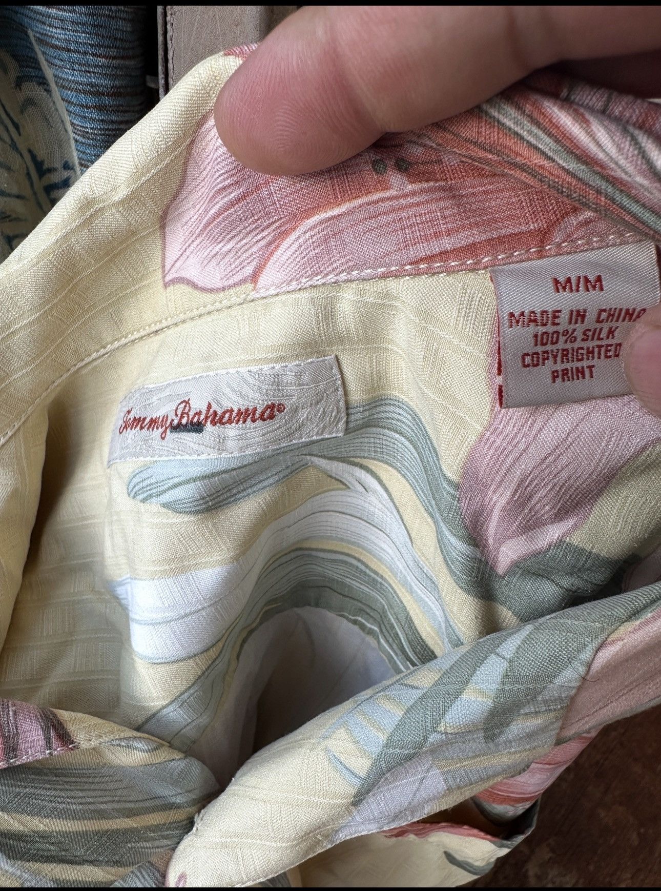 Tommy Bahama PreOwned Tommy Bahama Multicolored Hawaiian Print Men's M Size US M / EU 48-50 / 2 - 4 Thumbnail