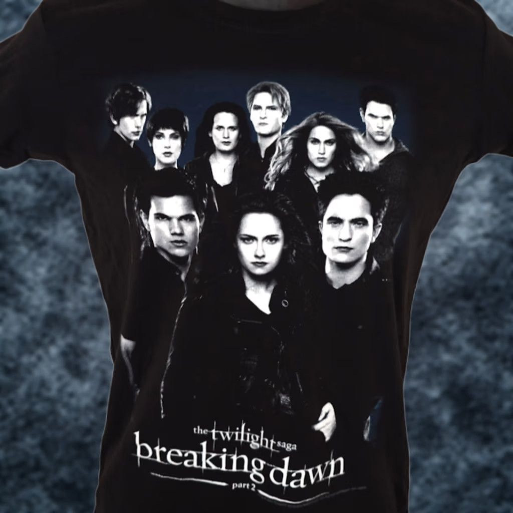 Tultex Twilight Saga T Shirt Womens Size Medium Black Breaking Dawn Part 2 Bella Edward Jacob Shirt Size M / US 6-8 / IT 42-44 - 1 Thumbnail