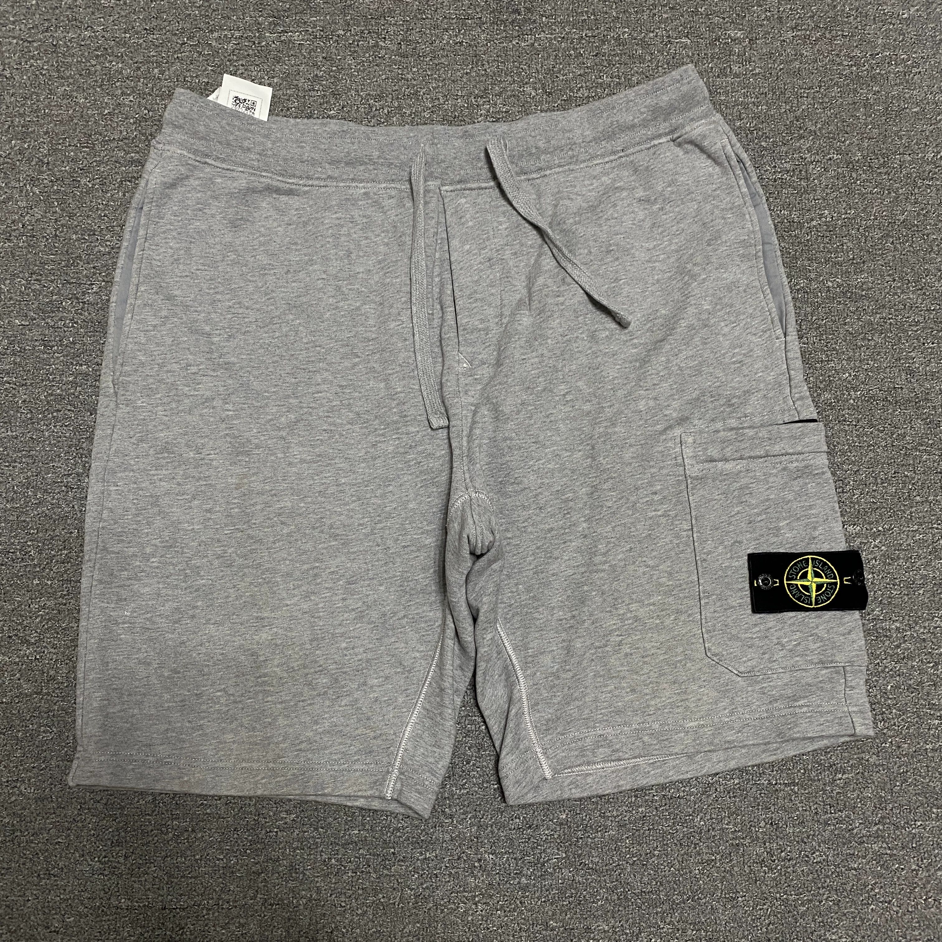 Stone Island STONE ISLAND Pocket Shorts Size US 36 / EU 52 - 1 Thumbnail