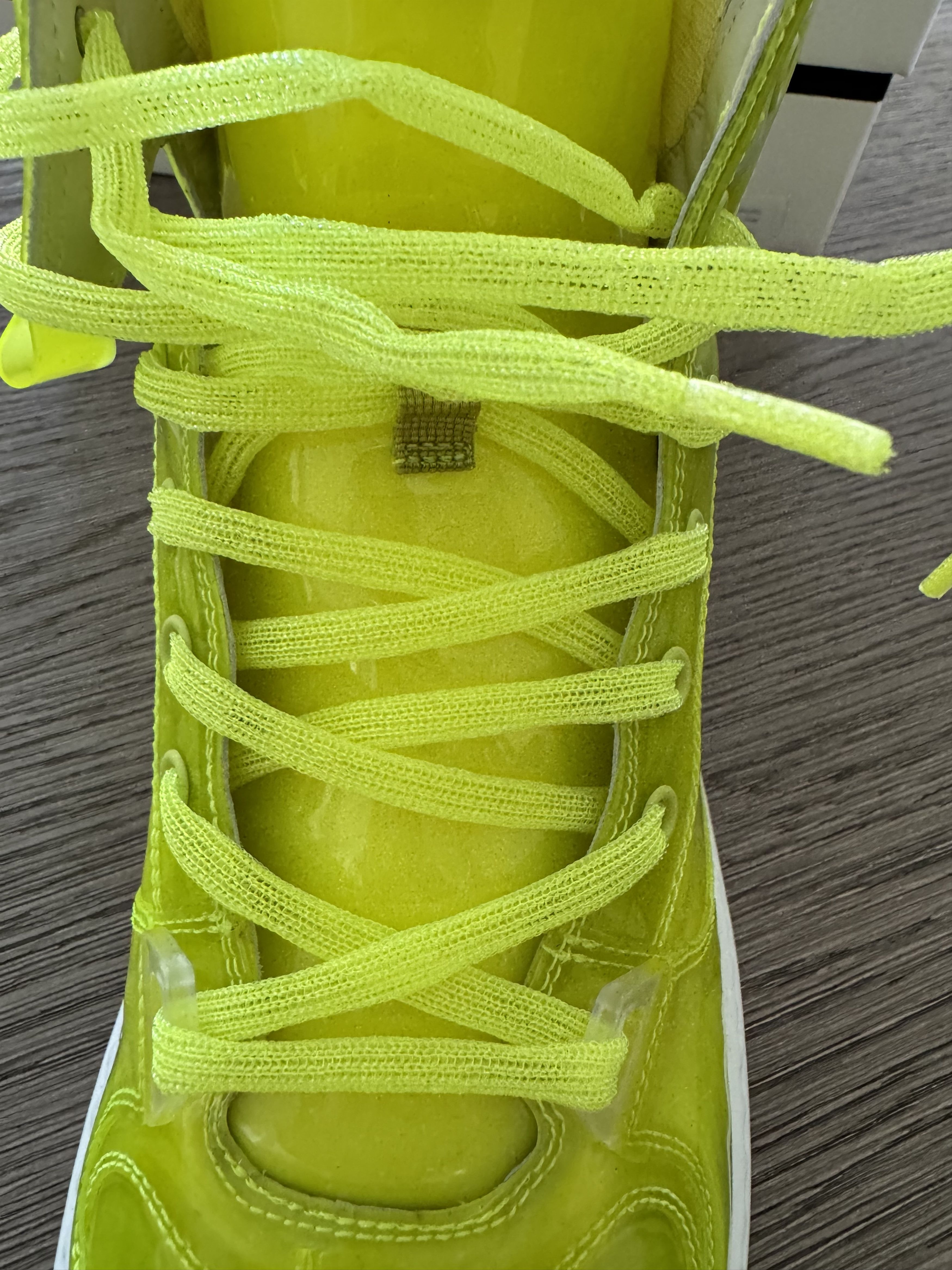 Givenchy WING SNEAKER HI-TOP FLUORESCENT YELLOW Size US 13 / EU 46 - 11 Thumbnail
