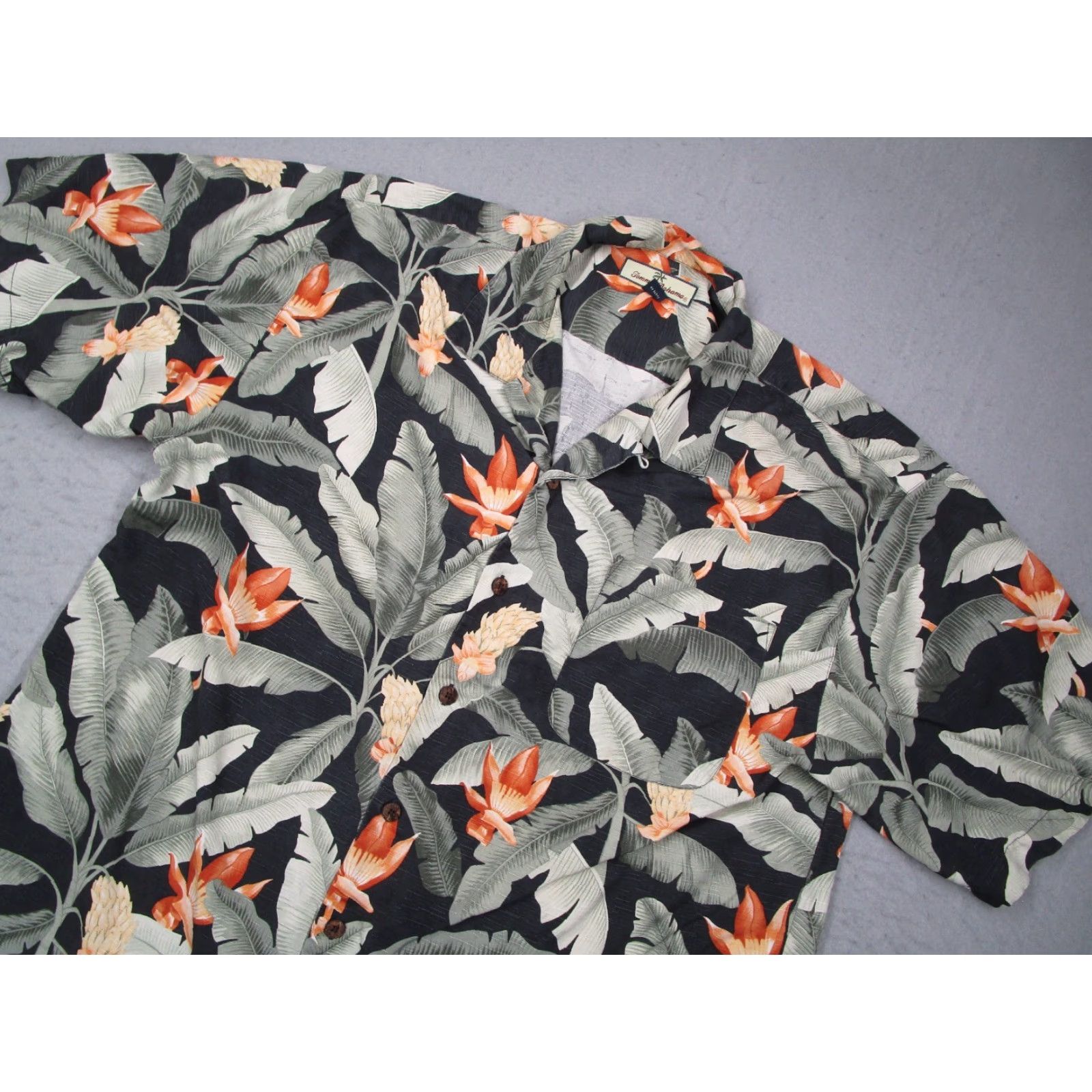 Tommy Bahama VINTAGE Tommy Bahama Men's XL Green Silk Hawaiian Button-Up Shirt Short Sleeve Floral Retro Beach Vacation Size US XL / EU 56 / 4 - 2 Thumbnail