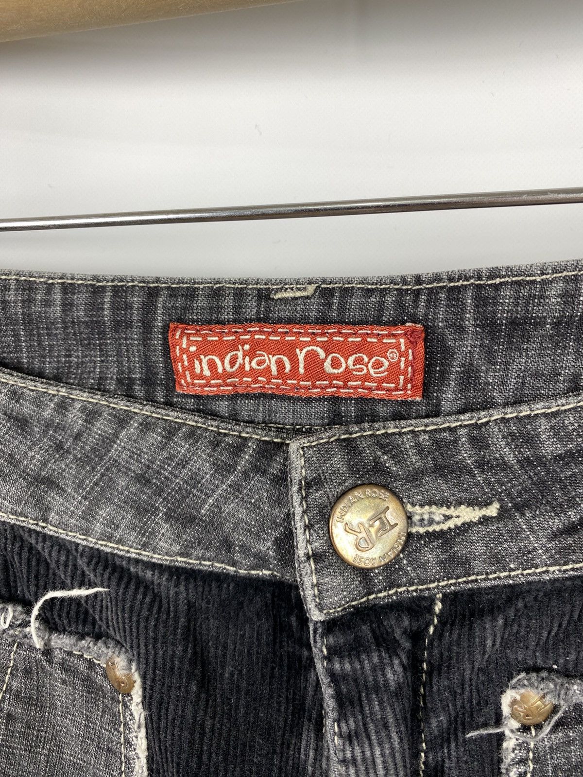 Other Indian Rose Low Rise Corduroy Opium Jeans Flared Italy Size US 30 / EU 46 - 3 Thumbnail