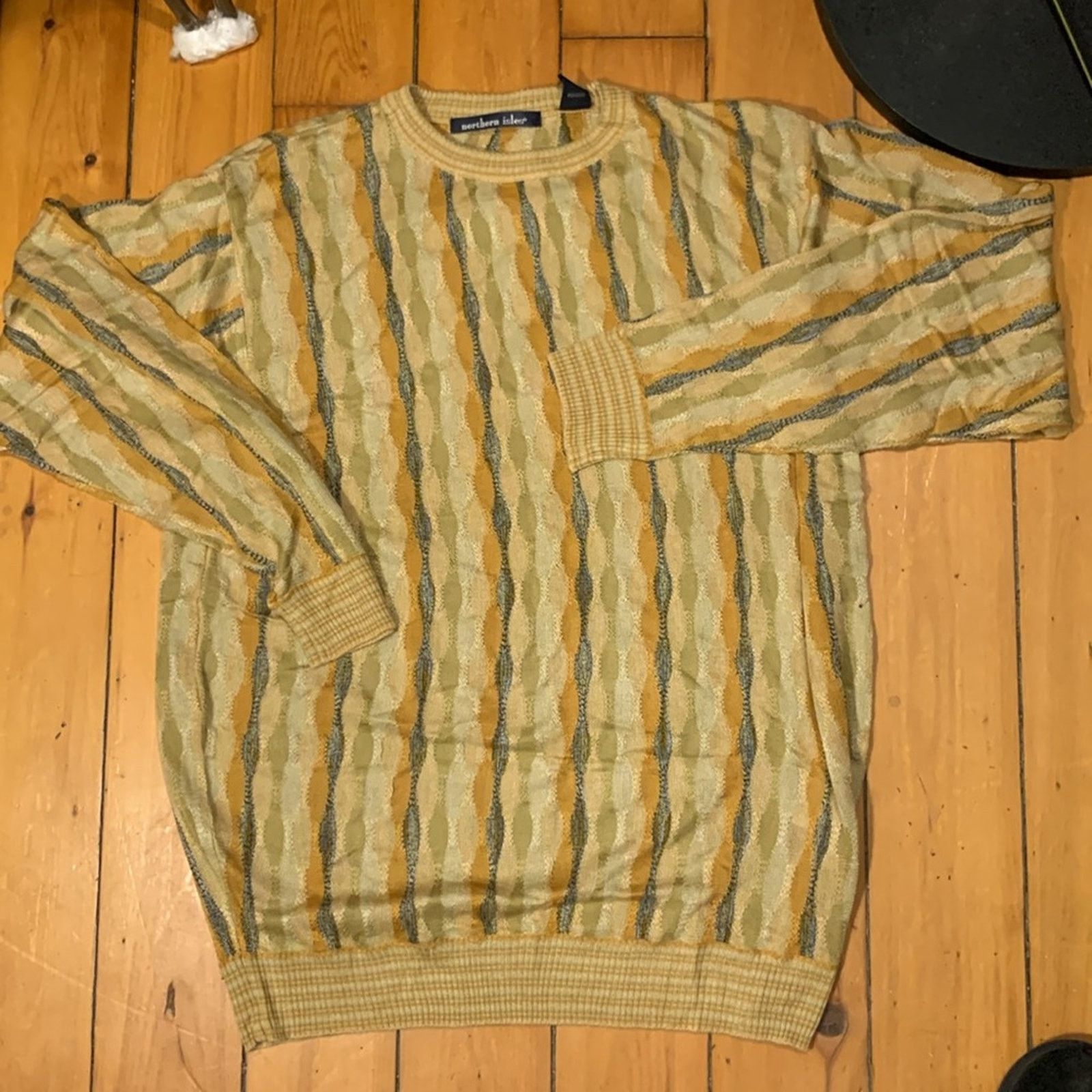 Northern Isles BNWT Northern Isles sweater Cosby Dr. Huxtable style Size US M / EU 48-50 / 2 - 9 Thumbnail